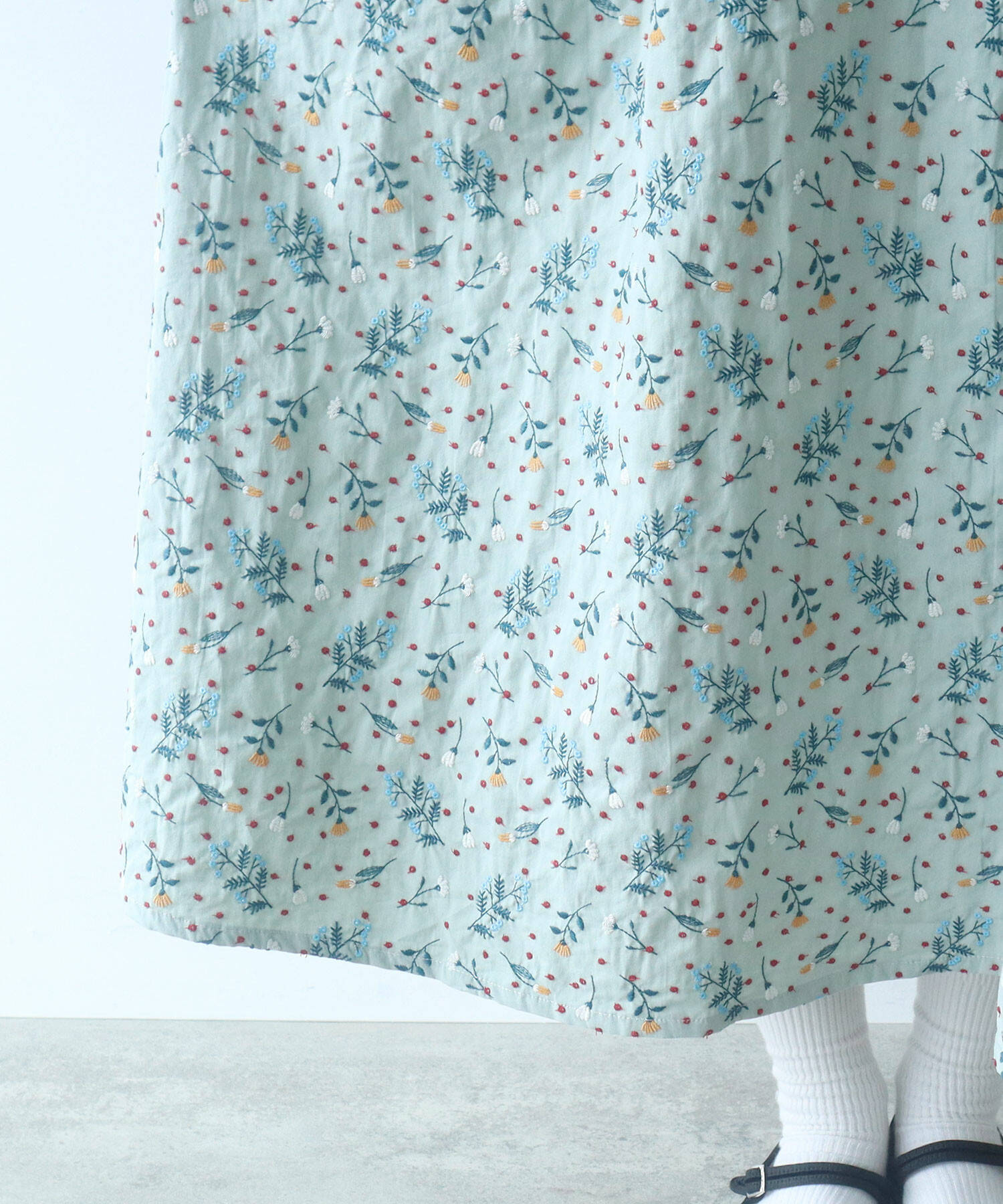 AMBIDEX Store 【予約販売】〇 はるの庭刺繍 ワンピース(F セージ