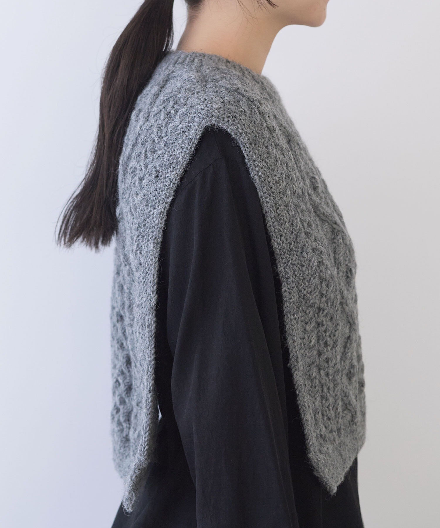 AMBIDEX Store ○ネパールハンドニット ベスト (F グレー): yuni