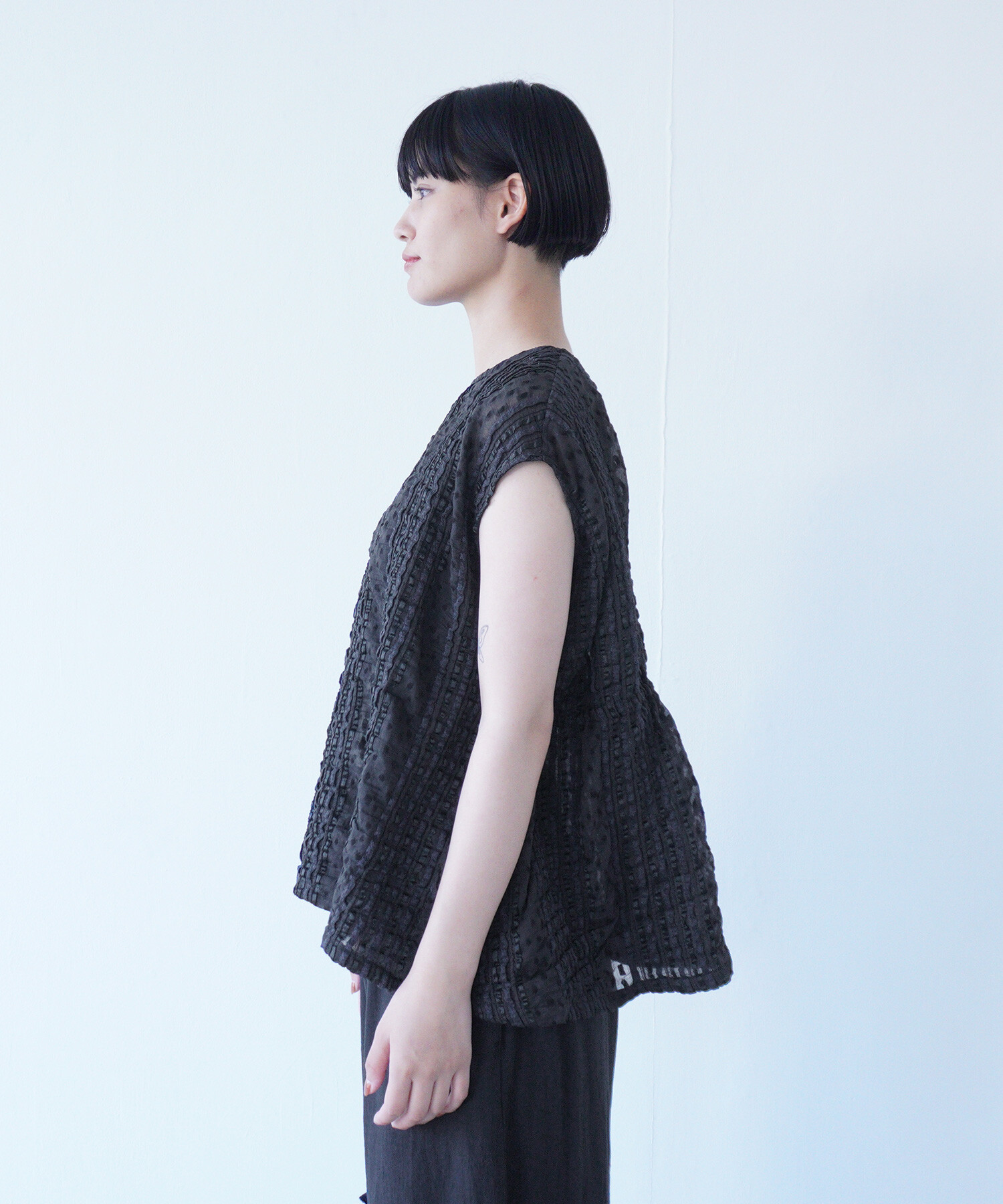 AMBIDEX Store △〇sea バックギャザーブラウス(F クロ): FLAT