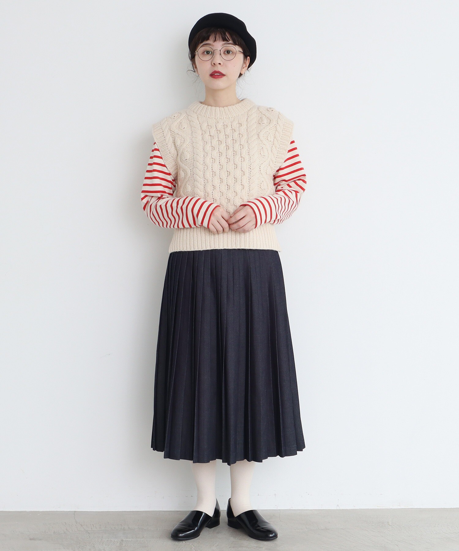 流行のアイテム チャイルドウーマン ネパールHAND KNITアラン編み求心