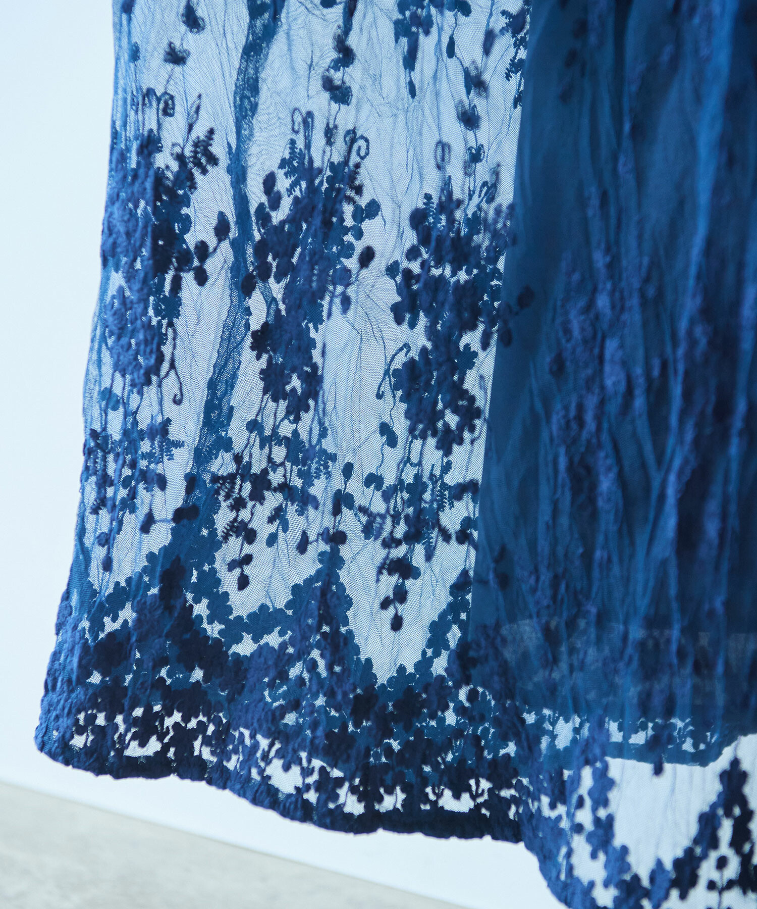 AMBIDEX Store 〇 tulle 刺繍 丸襟 ワンピース(F コン): bulle