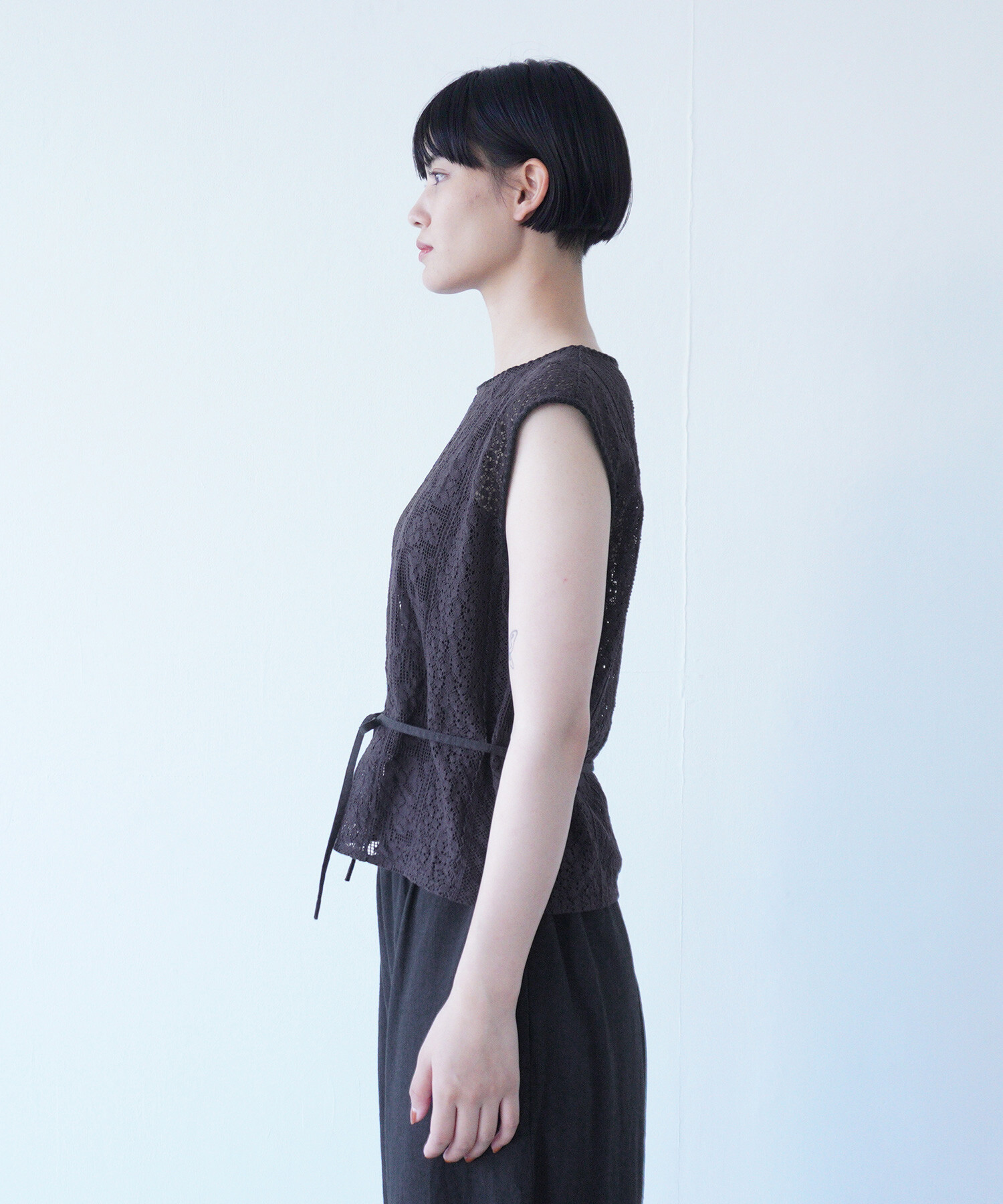 AMBIDEX Store 〇lasew ノースリーブブラウス(F
