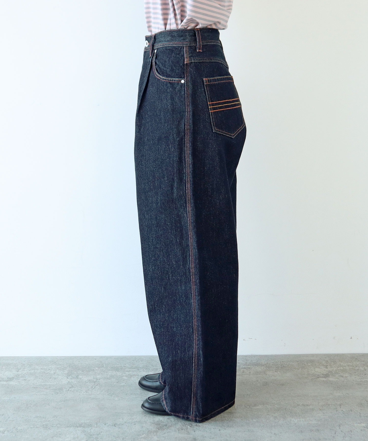 AMBIDEX Store 13OZデニム ワイドタックパンツ(M サックス): PAR ICI