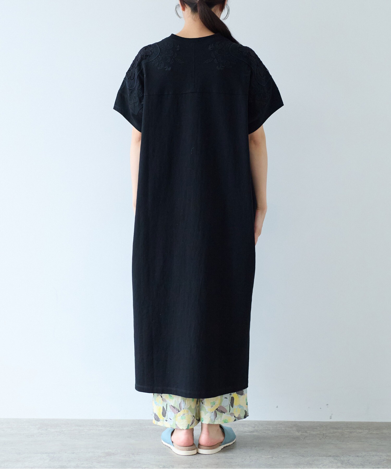 タグ付き新品⭐︎アナカ　リネン刺繍ワンピ antiqua ワンピース リネンワンピース : ZOZOTOWN Yahoo!店