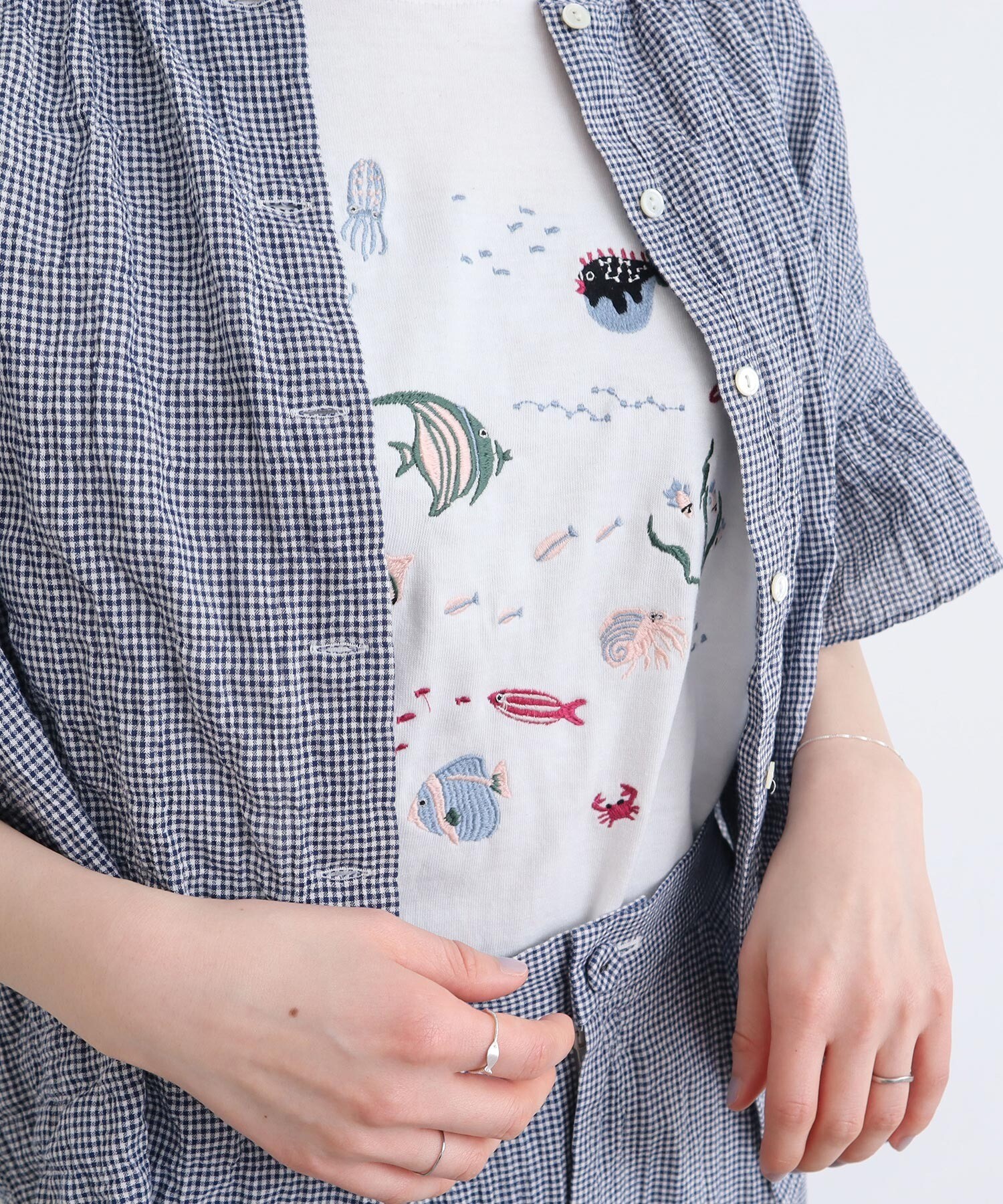 AMBIDEX Store △〇集まる海のさかな 刺繍Tシャツ(F コン): l