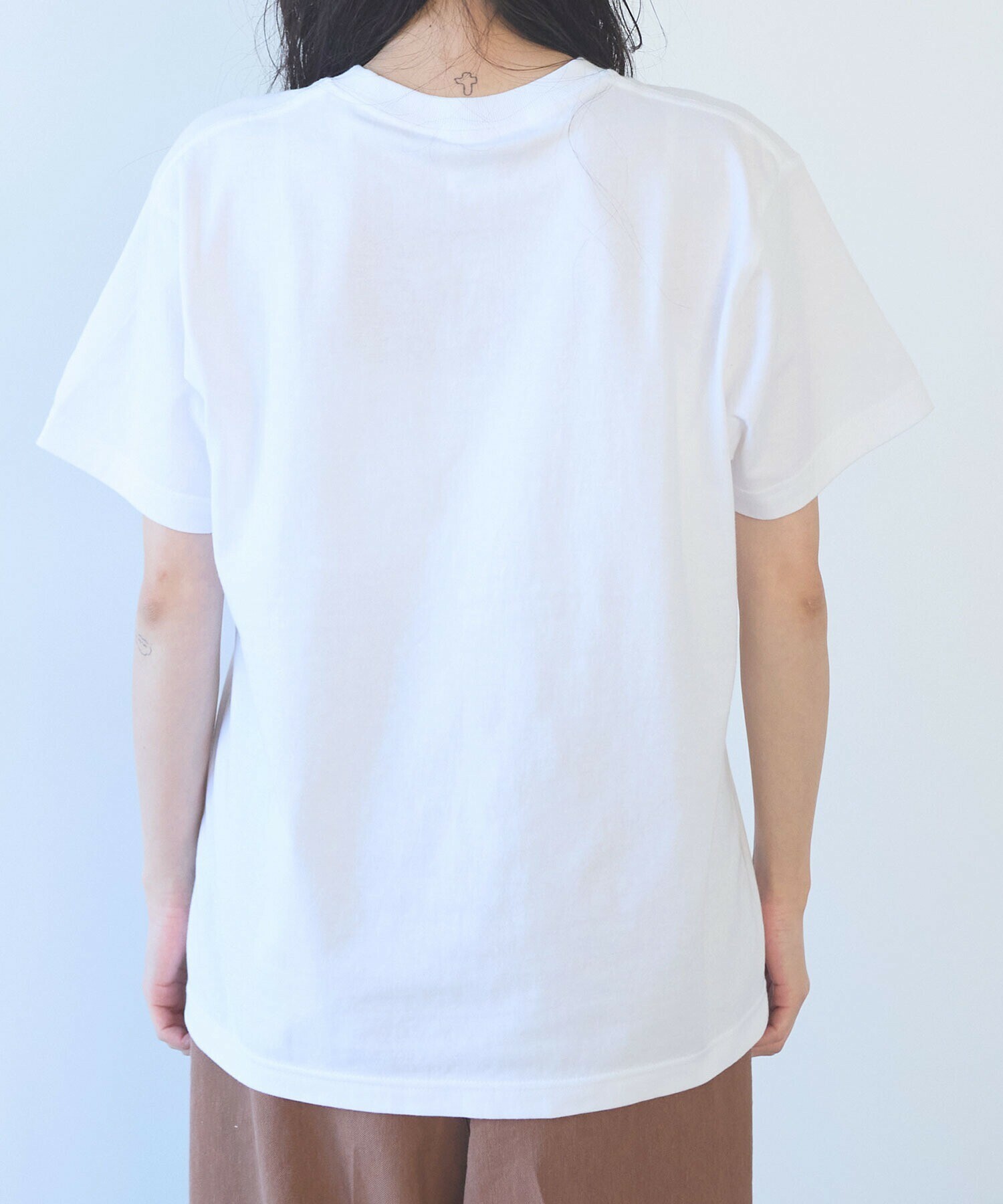AMBIDEX Store CHORUS embroidery Tシャツ (F クロ［ネット別注］): yuni