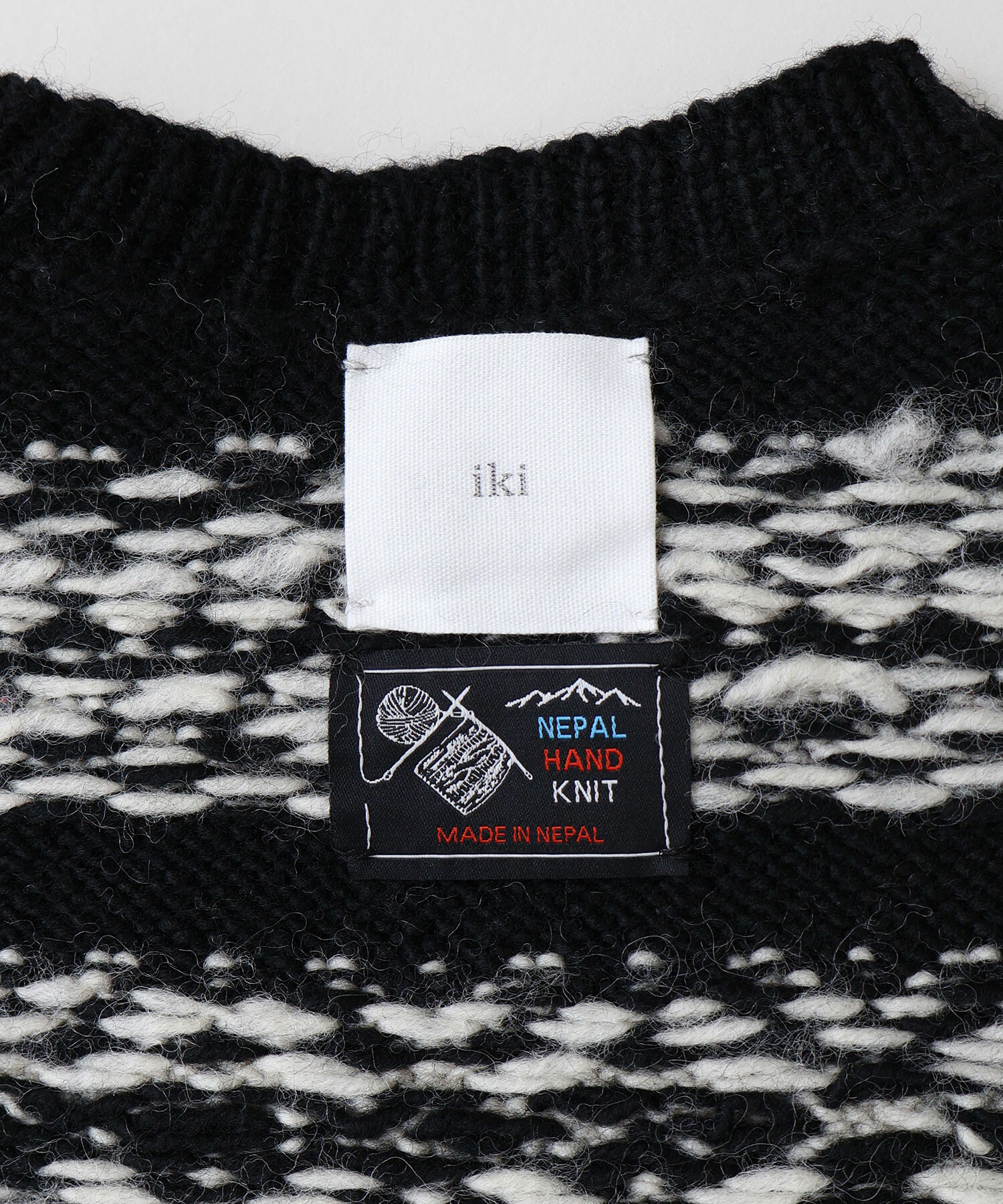 ネル AMBIDEX Store 〇ネパールウール ジャカード ベスト(F クロ): iki