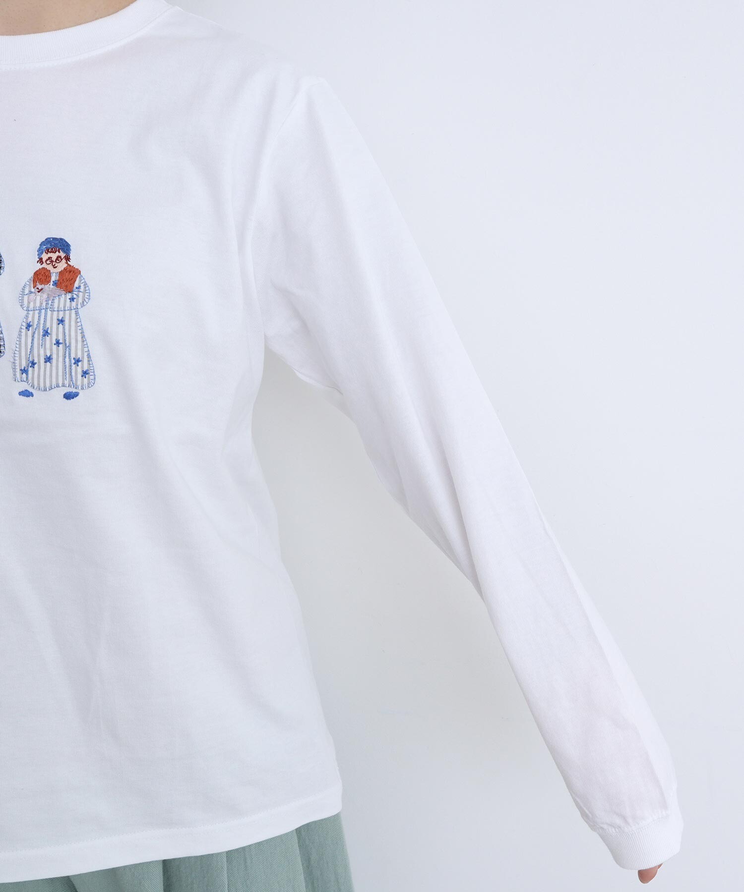 AMBIDEX Store ○アップリケ刺繍 おばあちゃんとねこT(F グレー