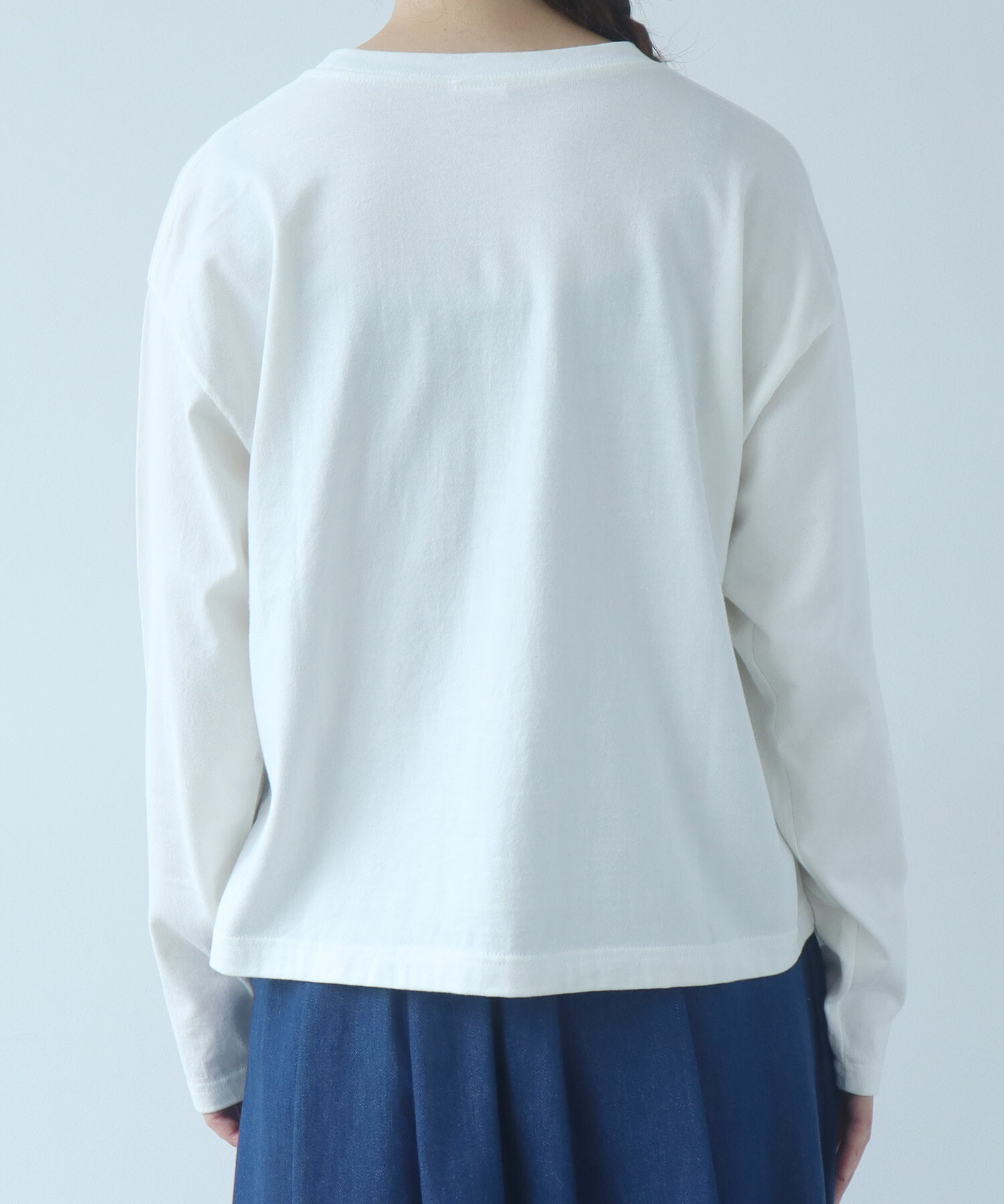 (新品)ホワイトパンツ ペンギン刺繍付き 新品)ホワイトパンツ ペンギン刺繍付き