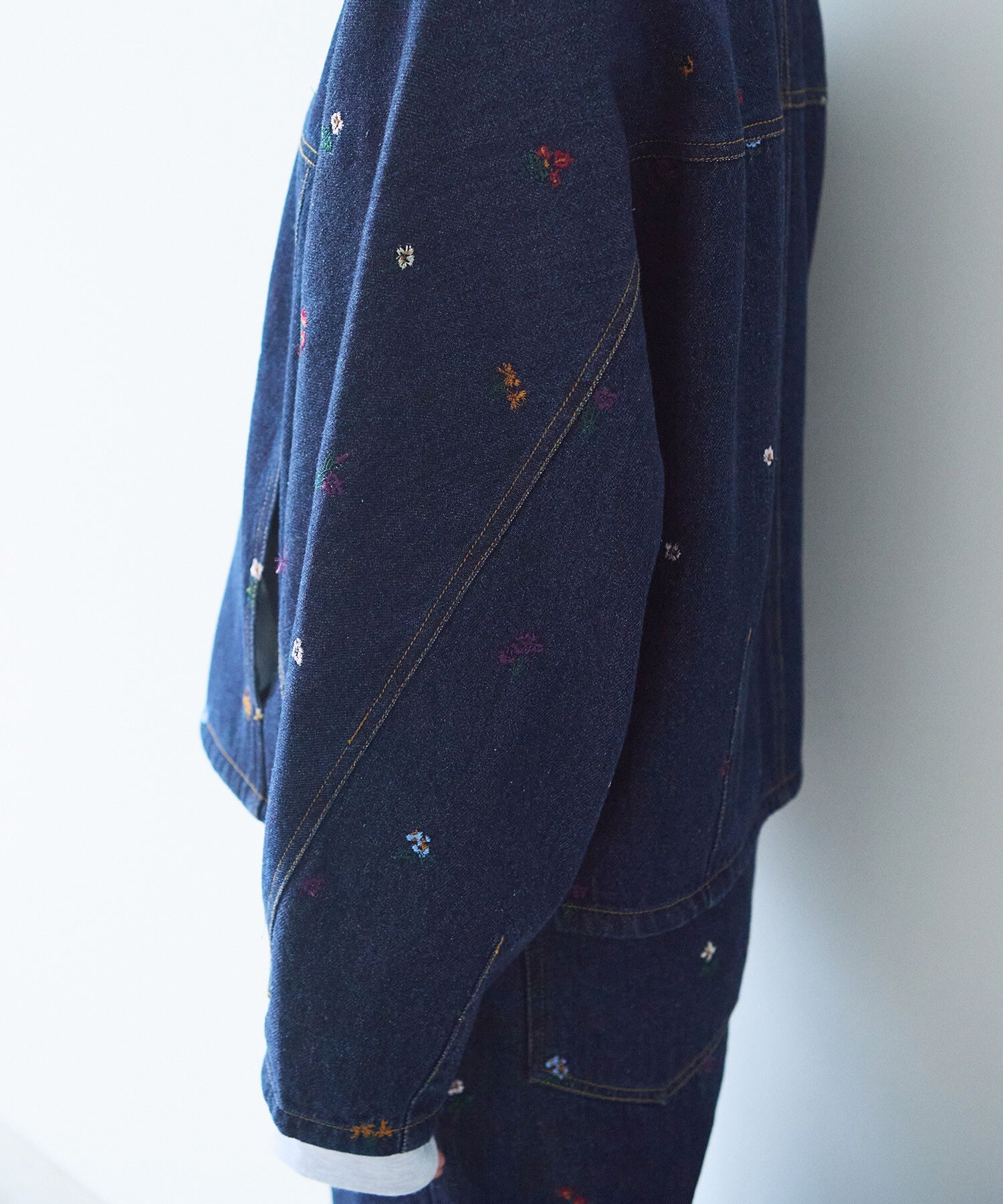 AMBIDEX Store floral embloidely denim cocoon ブルゾン(F インディゴ