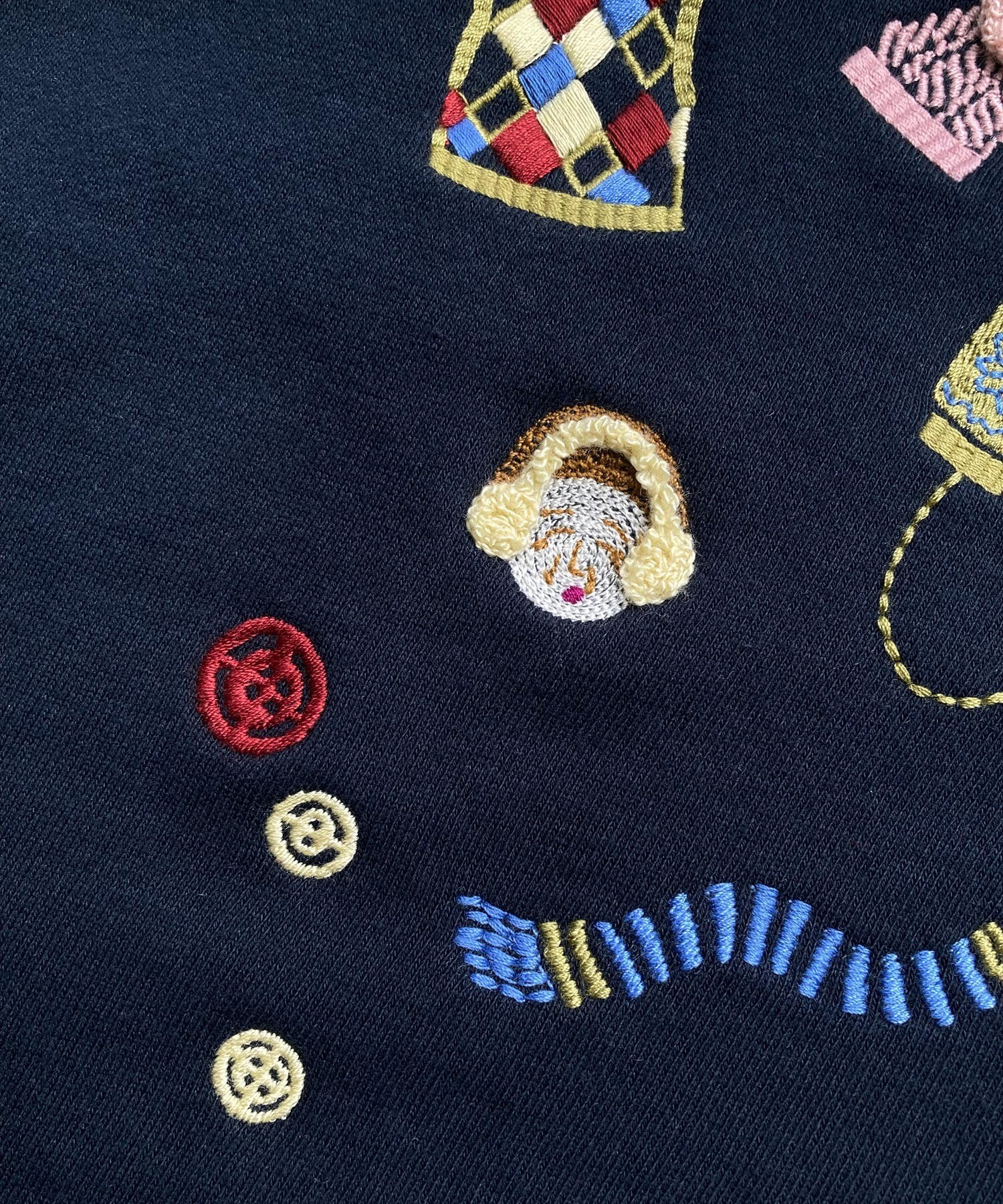 レッセ パッセ LAISSE PASSE サイドボタン刺繍リブプルオーバー （アイボリー） -靴＆ファッション通販 ロコンド〜自宅で試着、気軽に返品