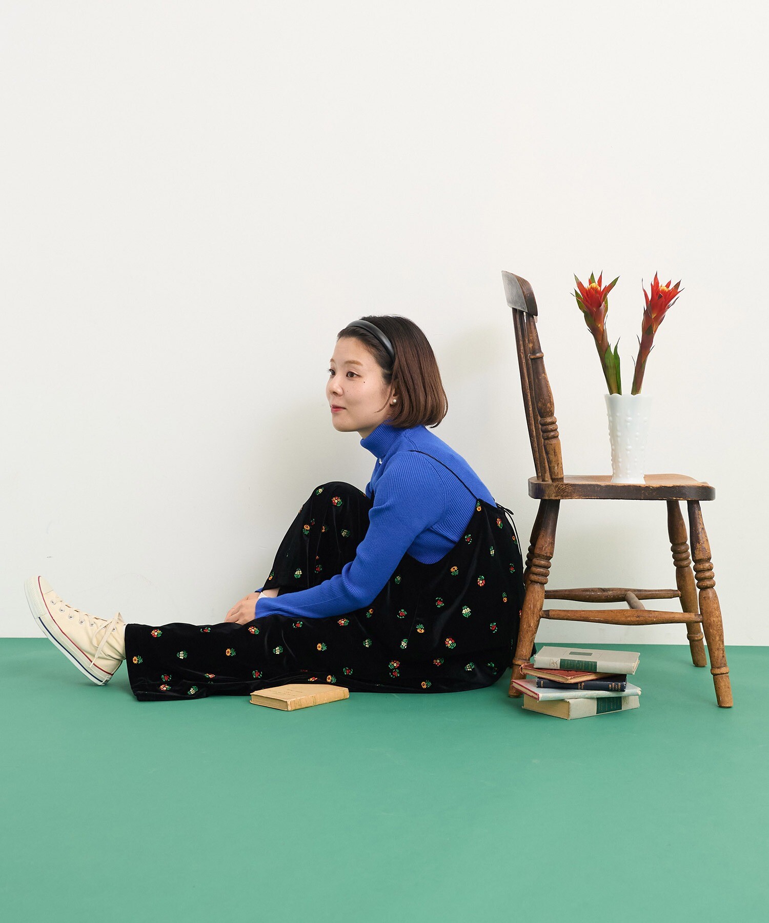 AMBIDEX Store ○ベロアカラフル刺繍 マフラー(F クロ): CHILD WOMAN