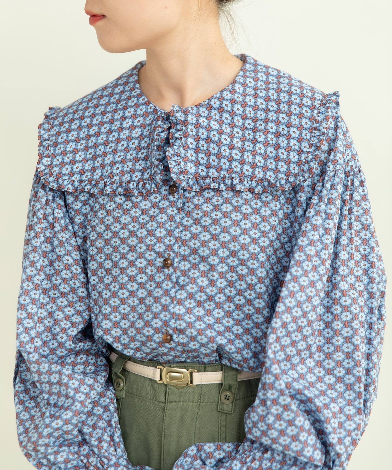 Demi16さま専用 AMBIDEX Store ○LIBERTY/リバティ ジギー・デイジー スクエア襟