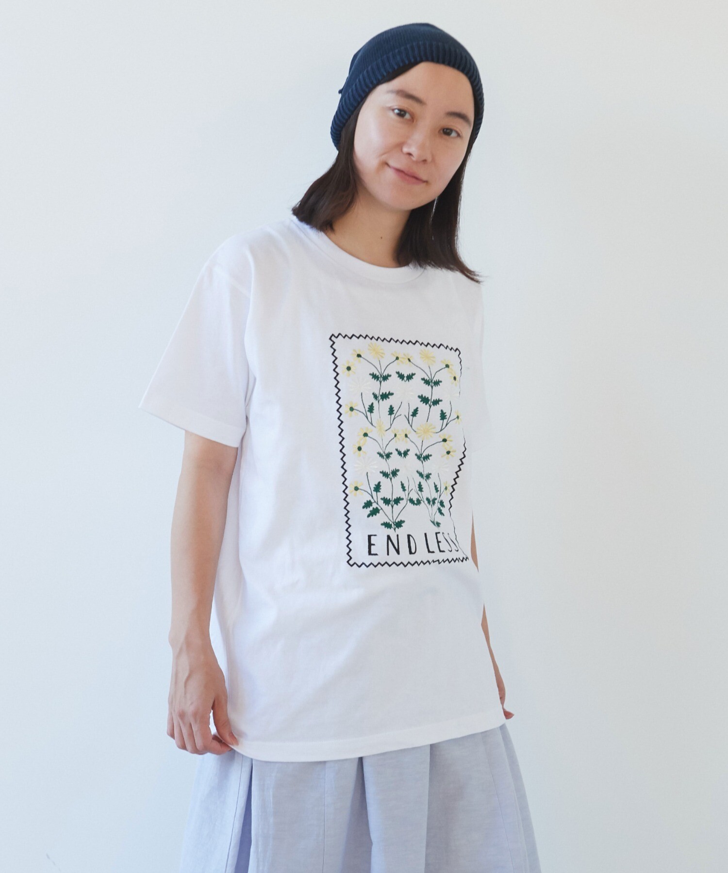 AMBIDEX Store ○souvenir embroidery Tシャツ(F シロ): yuni