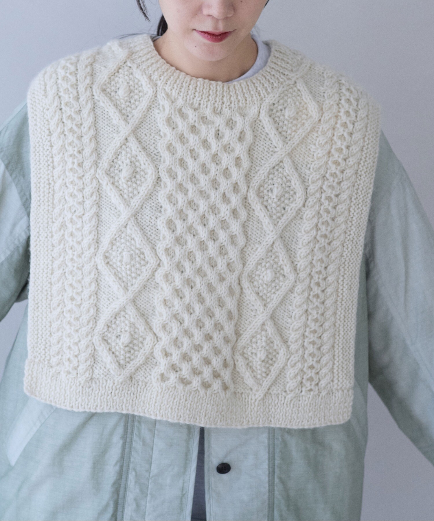 AMBIDEX Store ○ネパールハンドニット ベスト (F シロ): yuni