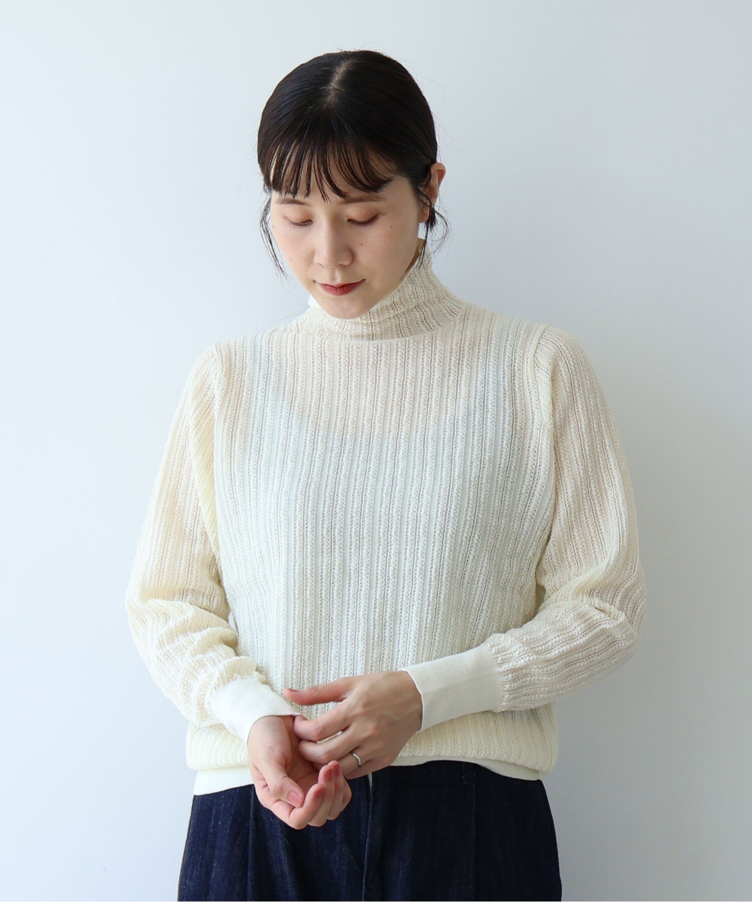 annaページ Dancing Floral Embroidery V-Neck Ball Gown | Andrea & Leo