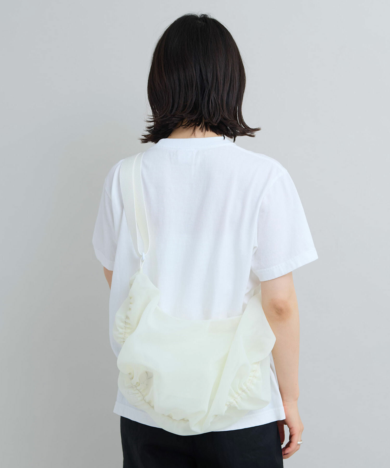 AMBIDEX Store シアーダンボール ラウンドギャザー バッグ(F キナリ): iki