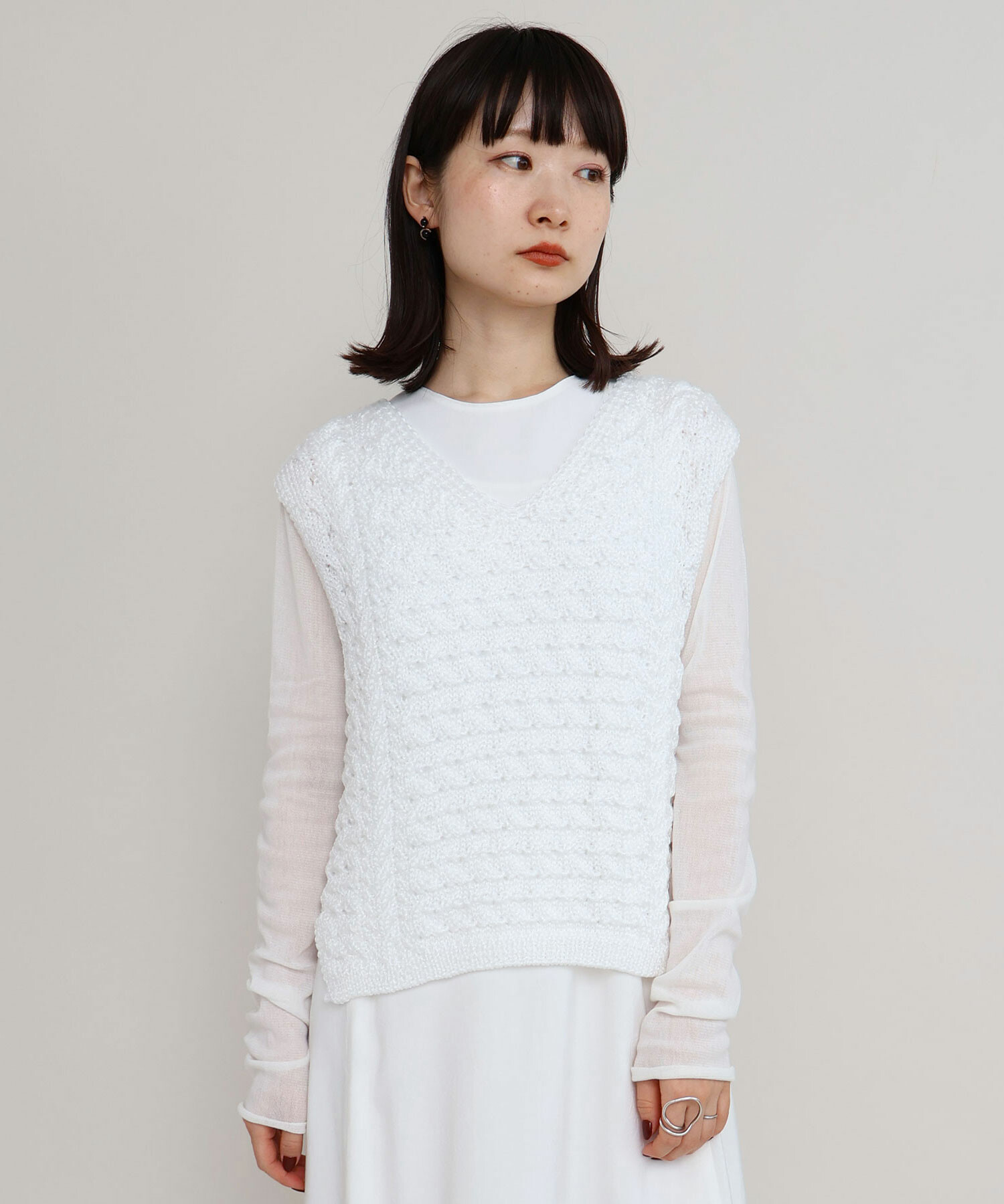 AMBIDEX Store 〇ナイロンリリーヤーン アラン編み ベスト(F クロ): iki