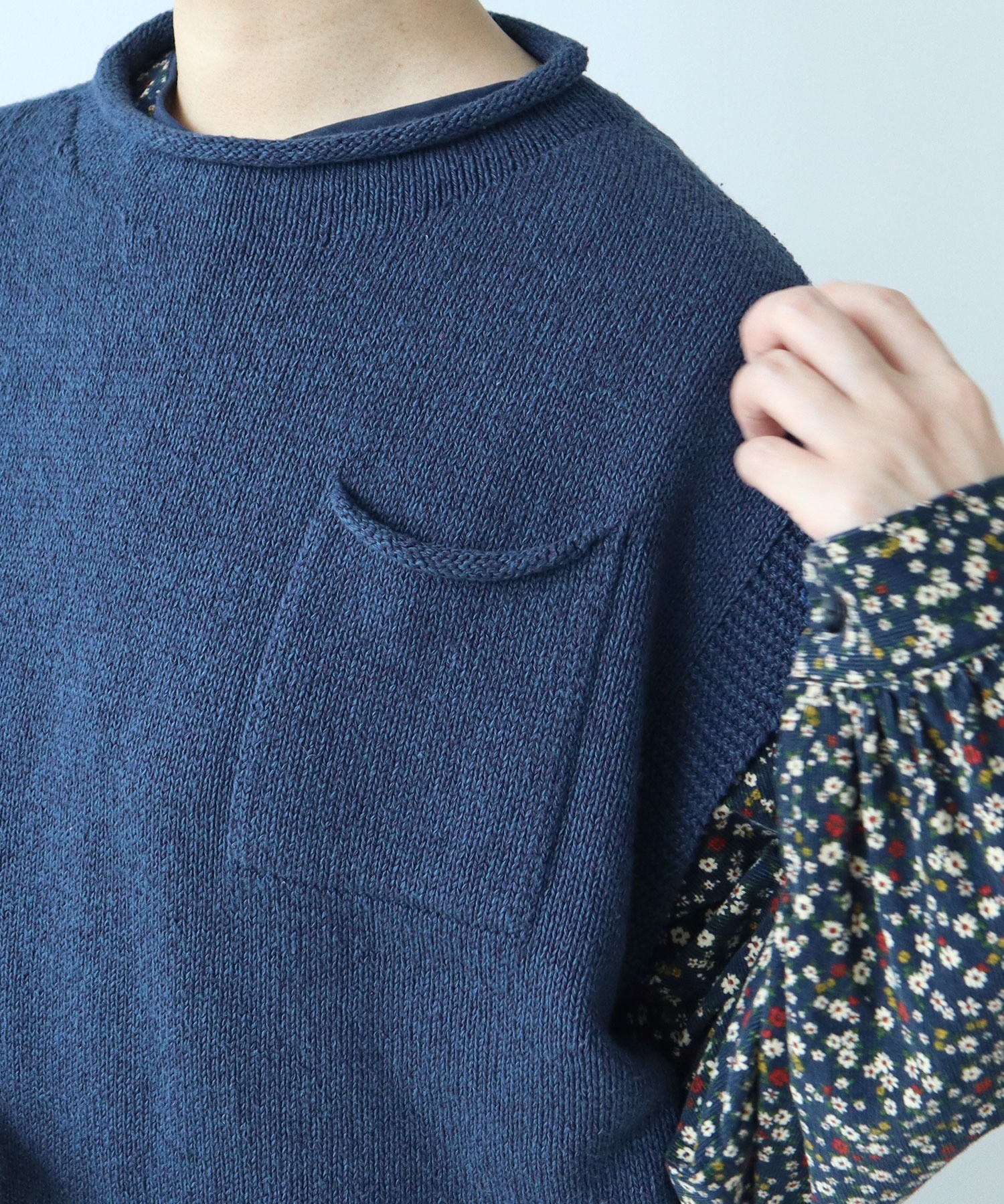 HAVEL studio コットンツイル ジレ　ベスト　シルク混　ネイビー HAVEL studio コットンツイル ジレ ベスト シルク混 ネイビー