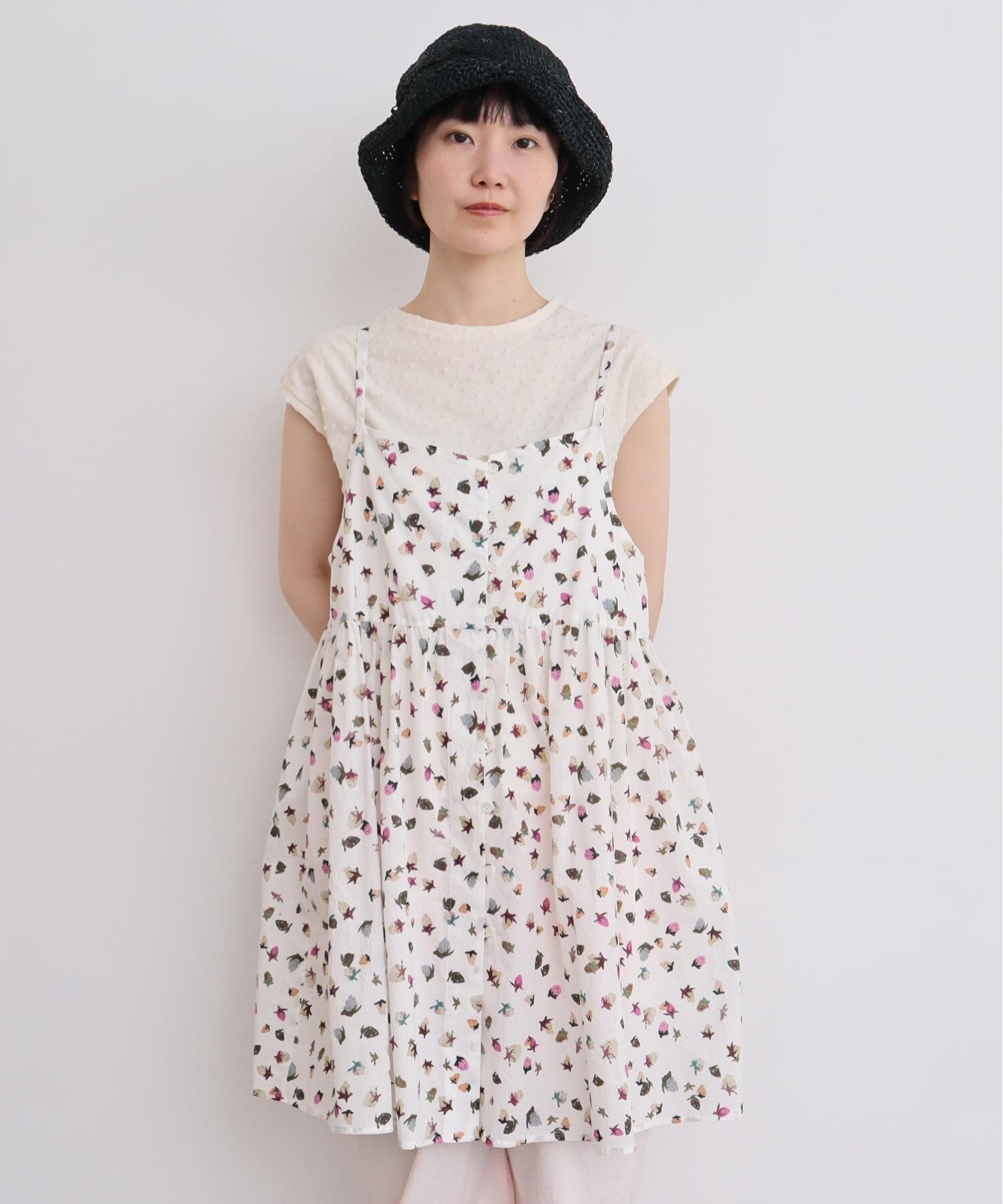 AMBIDEX Store 〇ちぎりいちごプリント チュニックキャミ(F クロ
