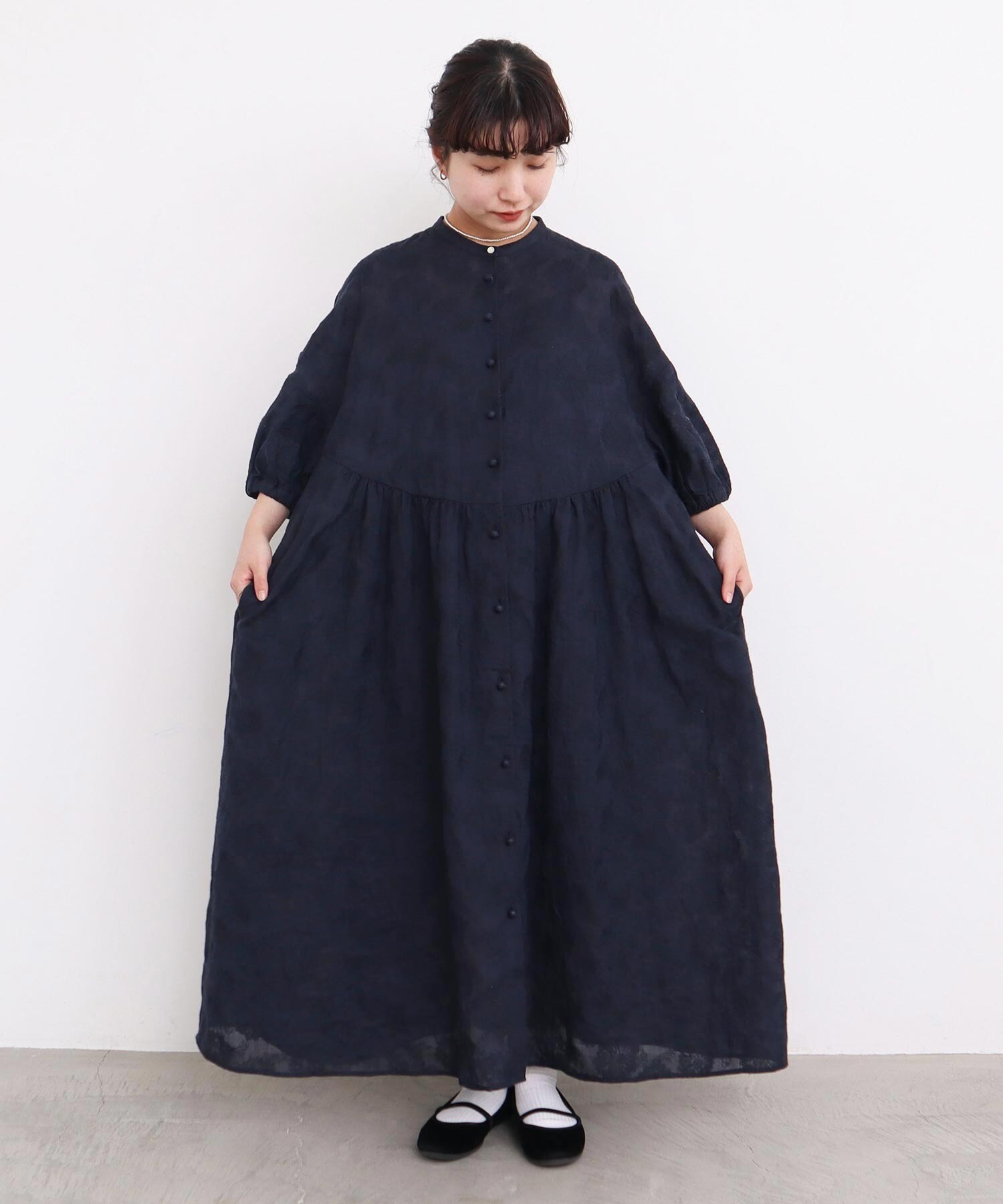 【正規品直輸入】 AMBIDEX Store 【予約販売】〇線画のお花ラミー刺繍 ワンピース ワンピース