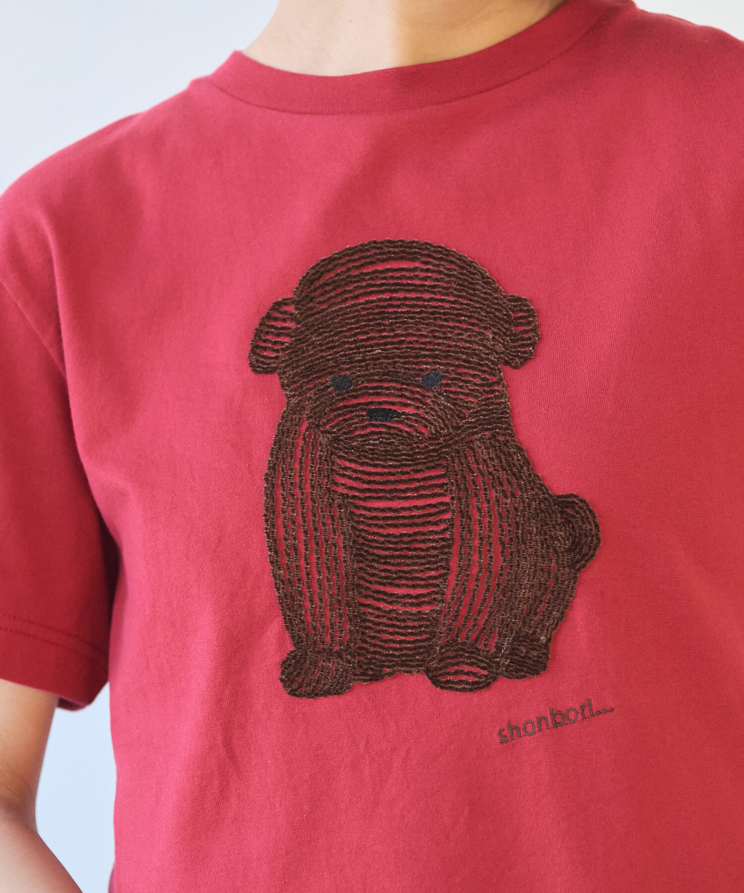 AMBIDEX Store △〇 しょんぼりいぬ 刺繍 Tシャツ(F アカ