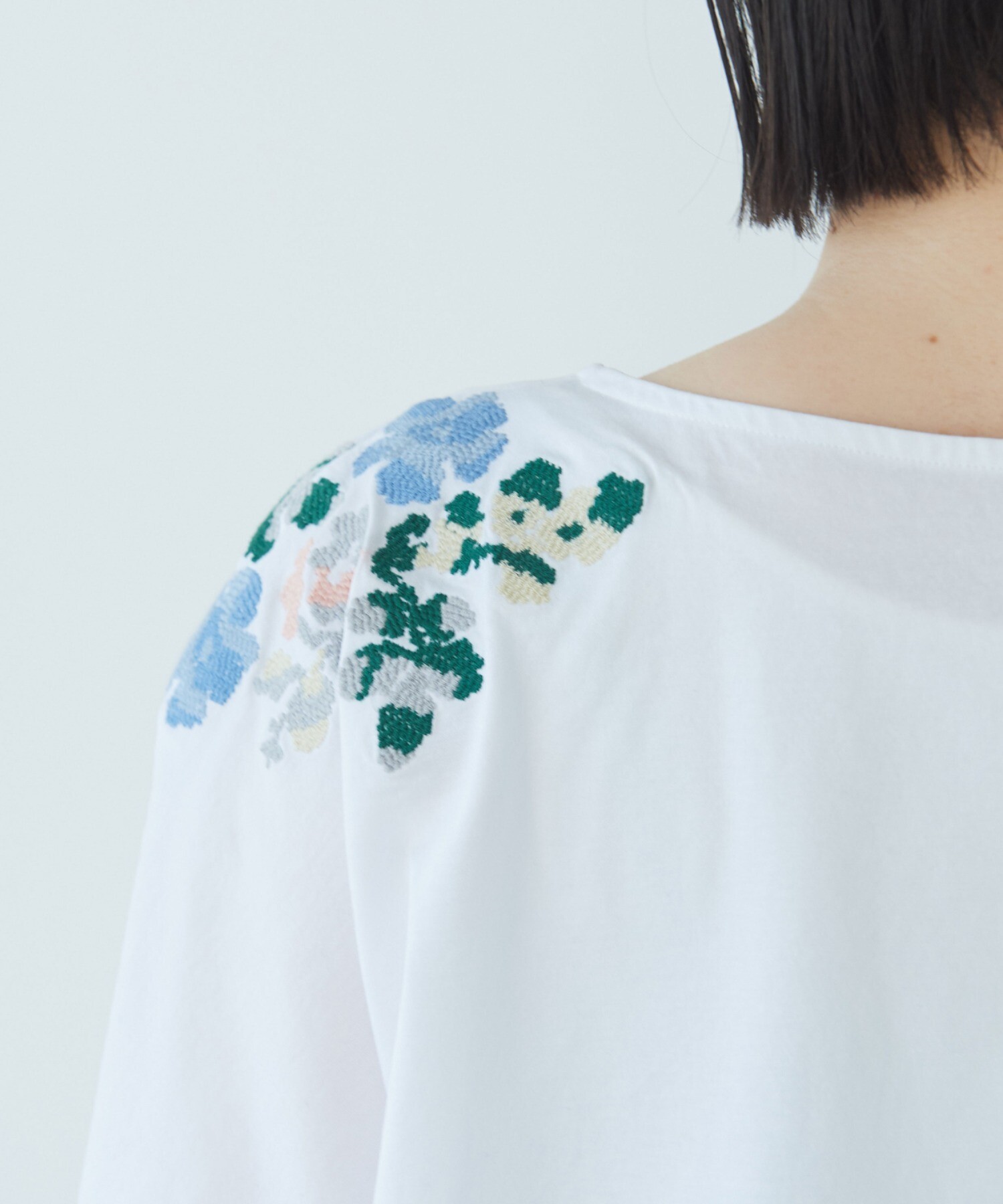 AMBIDEX Store △○花刺繍 袖フレアTシャツ(F クロ): yuni