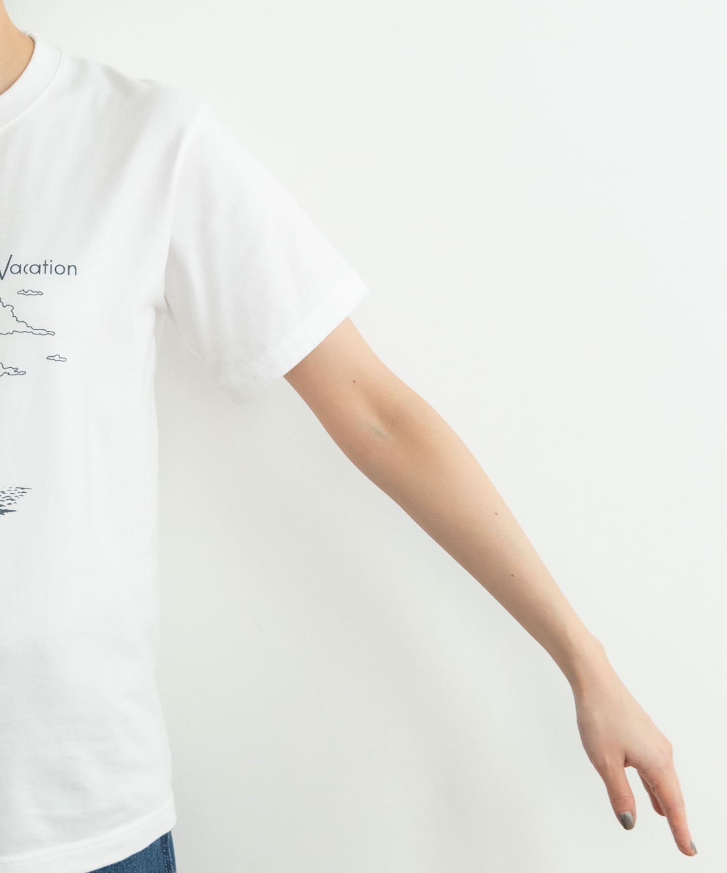 【関税込み】VETEMENTS グレー I Need A Vacation Tシャツ AMBIDEX Store ○わんこと休日Tシャツ(S シロ): PAR ICI