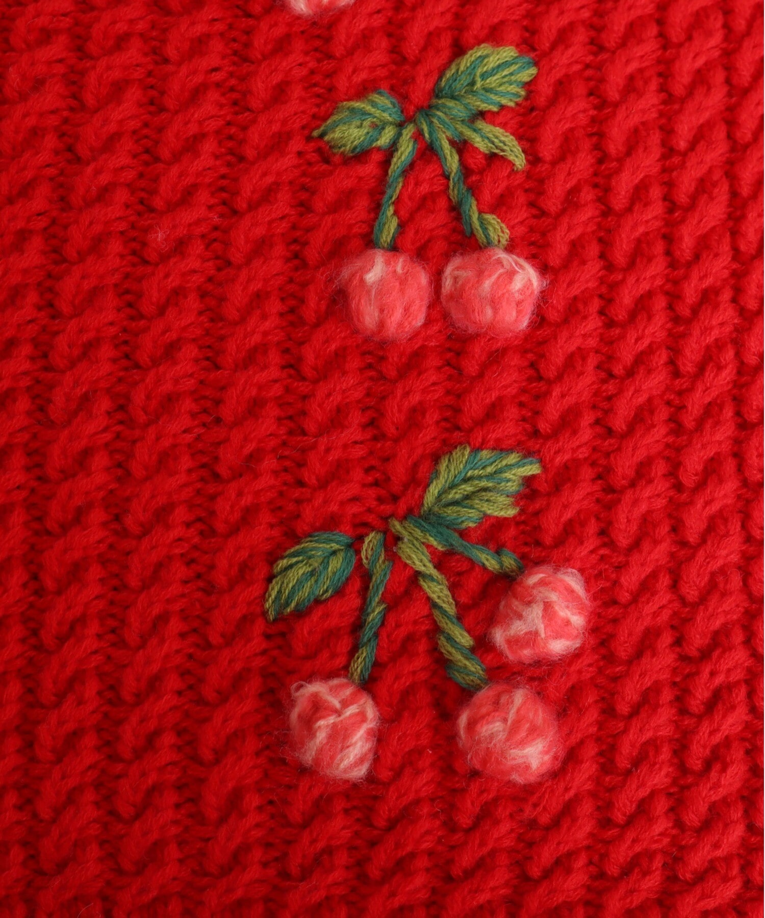 ※チェリー刺繍はこちらが正しい配色です。