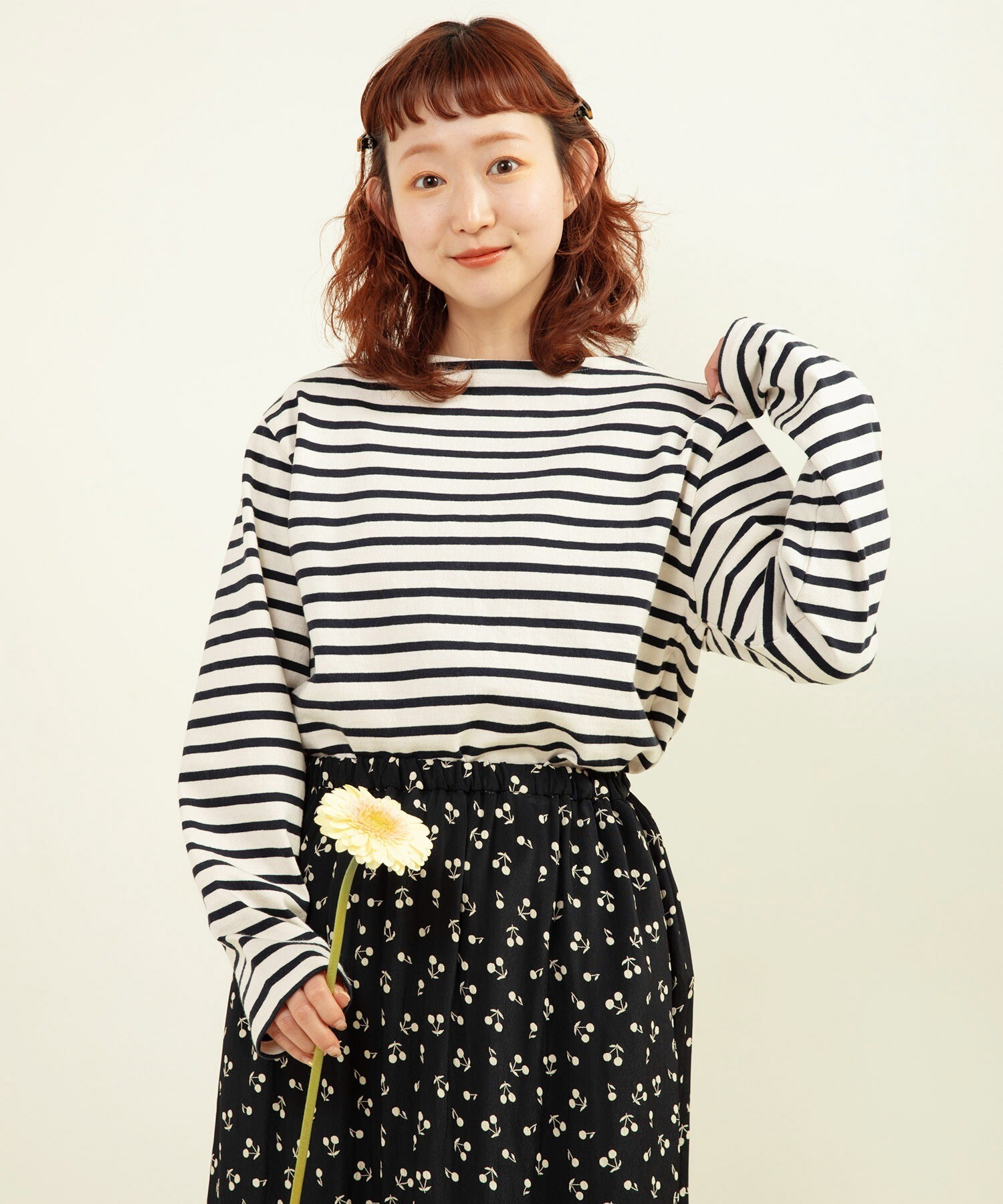 ブータン織物　完全ハンドメイド AMBIDEX Store 16/2空紡糸ボーダー チェリー刺繍プルオーバー(F アオ