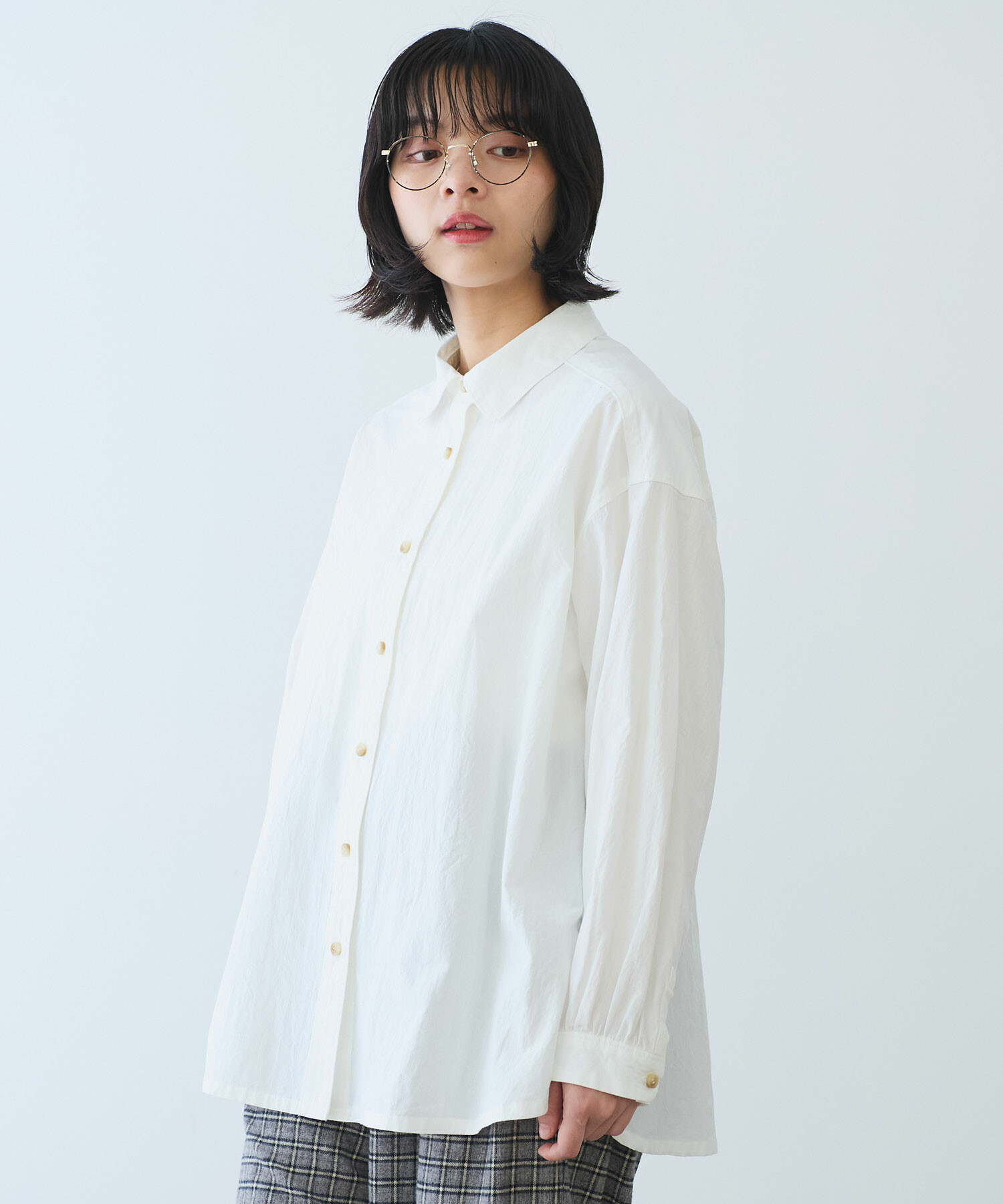 値下げ‼️未使用品 MARK & LONA フリル襟 ホワイトシャツ 未使用品❗️MARK & LONA フリル襟 ホワイトシャツ