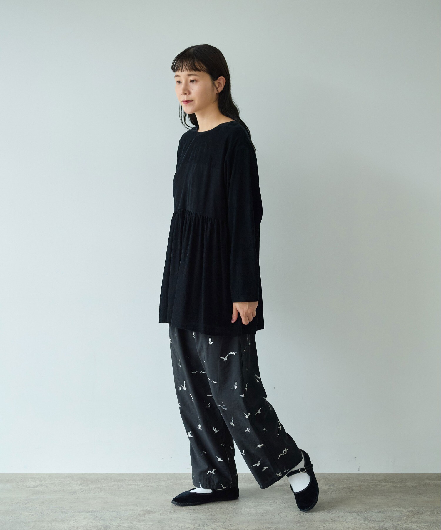 AMBIDEX Store ○bird刺繍 drawstrings パンツ(F クロ): yuni