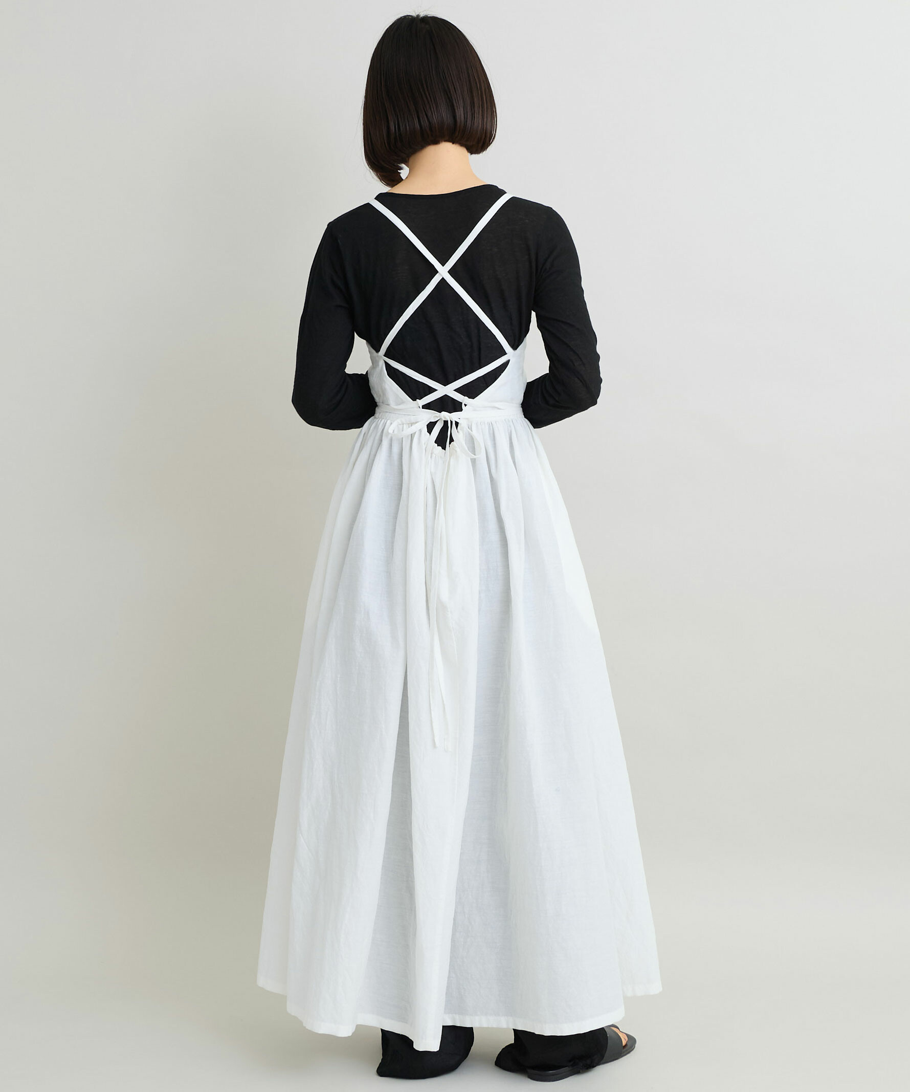 Dark Illuminateオープンアームフリルワンピース CATCOCOON AMBIDEX Store 〇キュプラリネンコットンイブキ染め バック