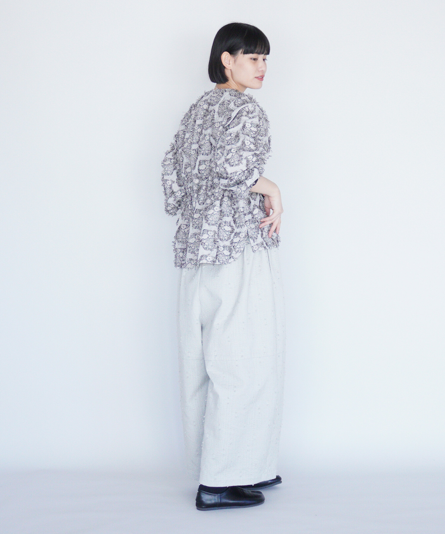 AMBIDEX Store 〇花野風jacquard ブラウス(F グレー): FLAT-cic-HATENA