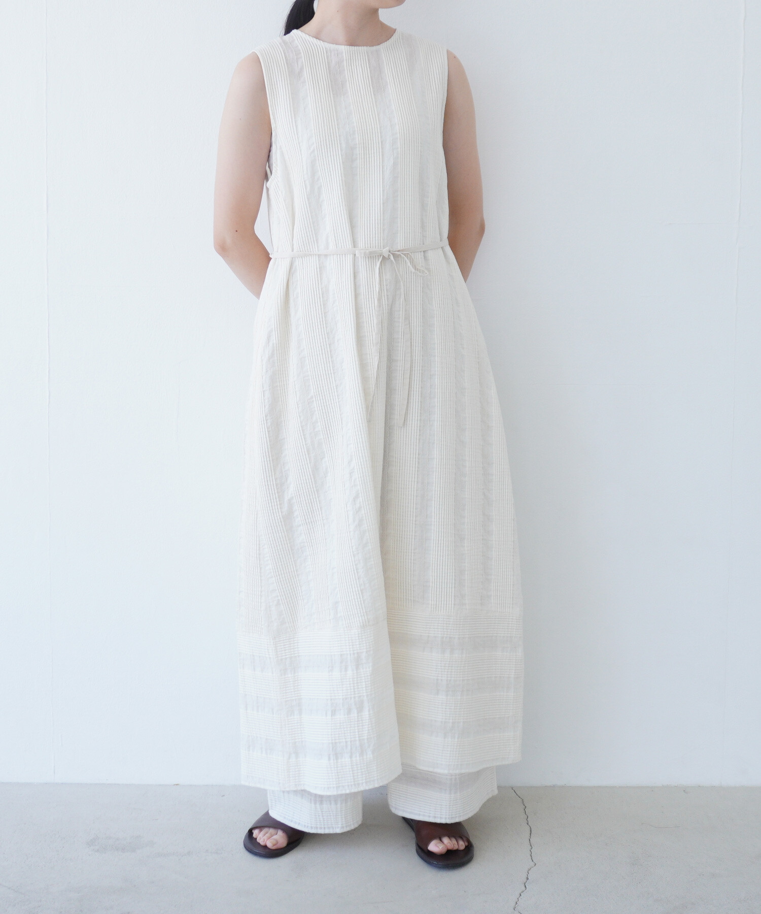 【即日発送】【完売品】jacquard puff one-piece AMBIDEX Store △〇pintuck jacquard ベストワンピース(F