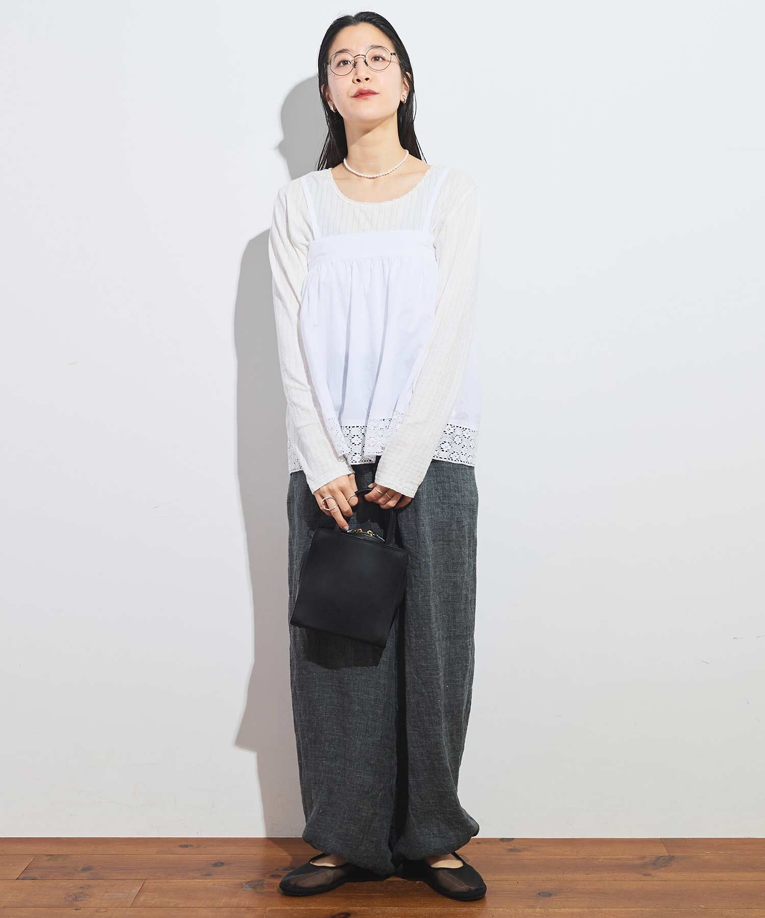 【新品、タグあり】figlondon Betty apron AMBIDEX Store 〇Betty apron (F クロ): l'atelier du savon