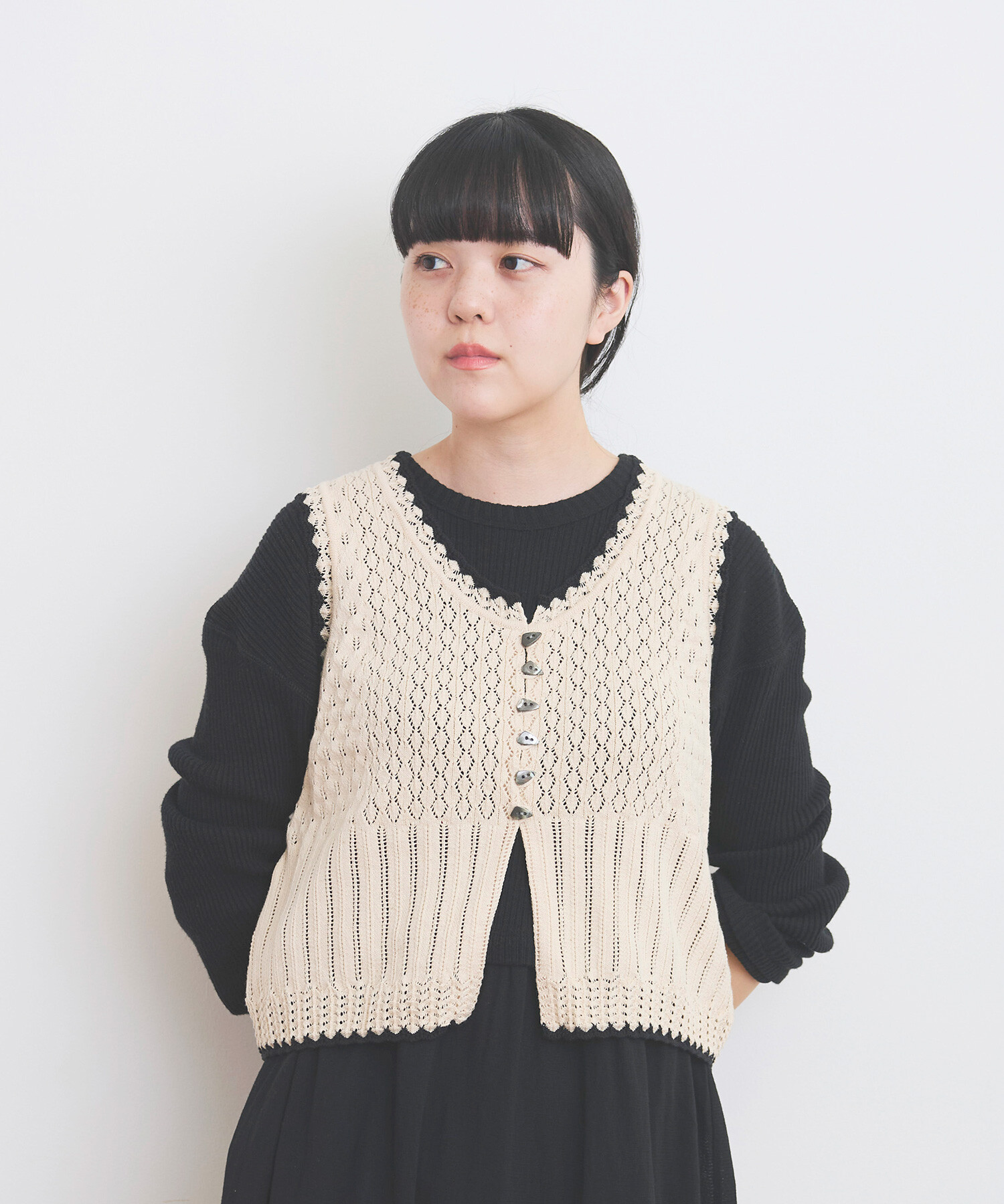 kページ AMBIDEX Store ○〇透かし編みベスト(F クロ): FLAT-cic-HATENA