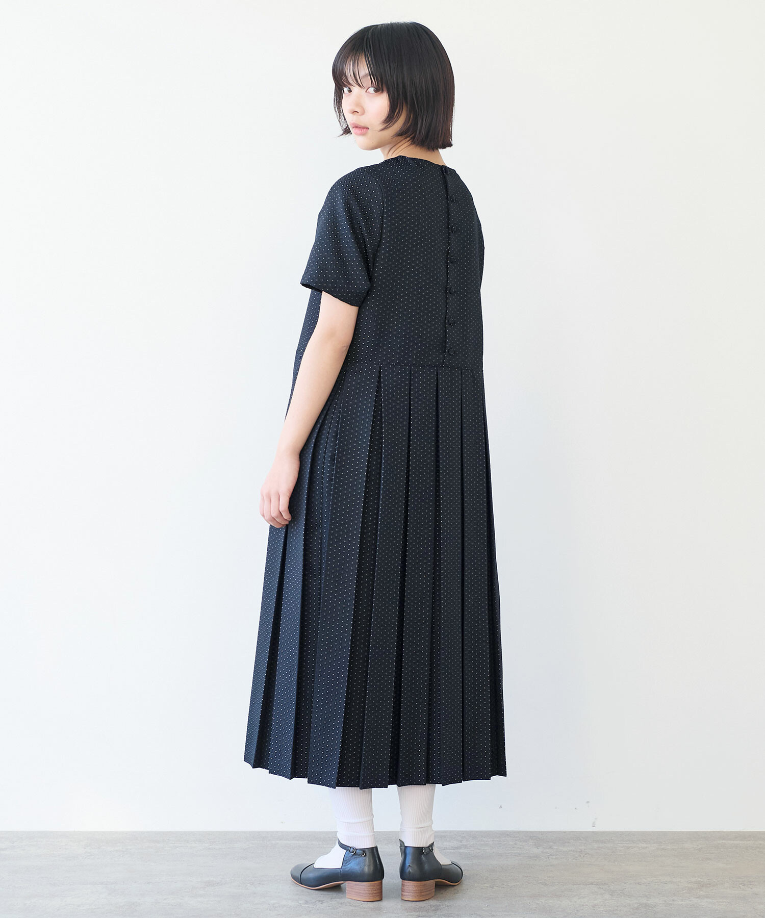 AMBIDEX Store 〇 つぶつぶジャカード プリーツワンピース(F クロ