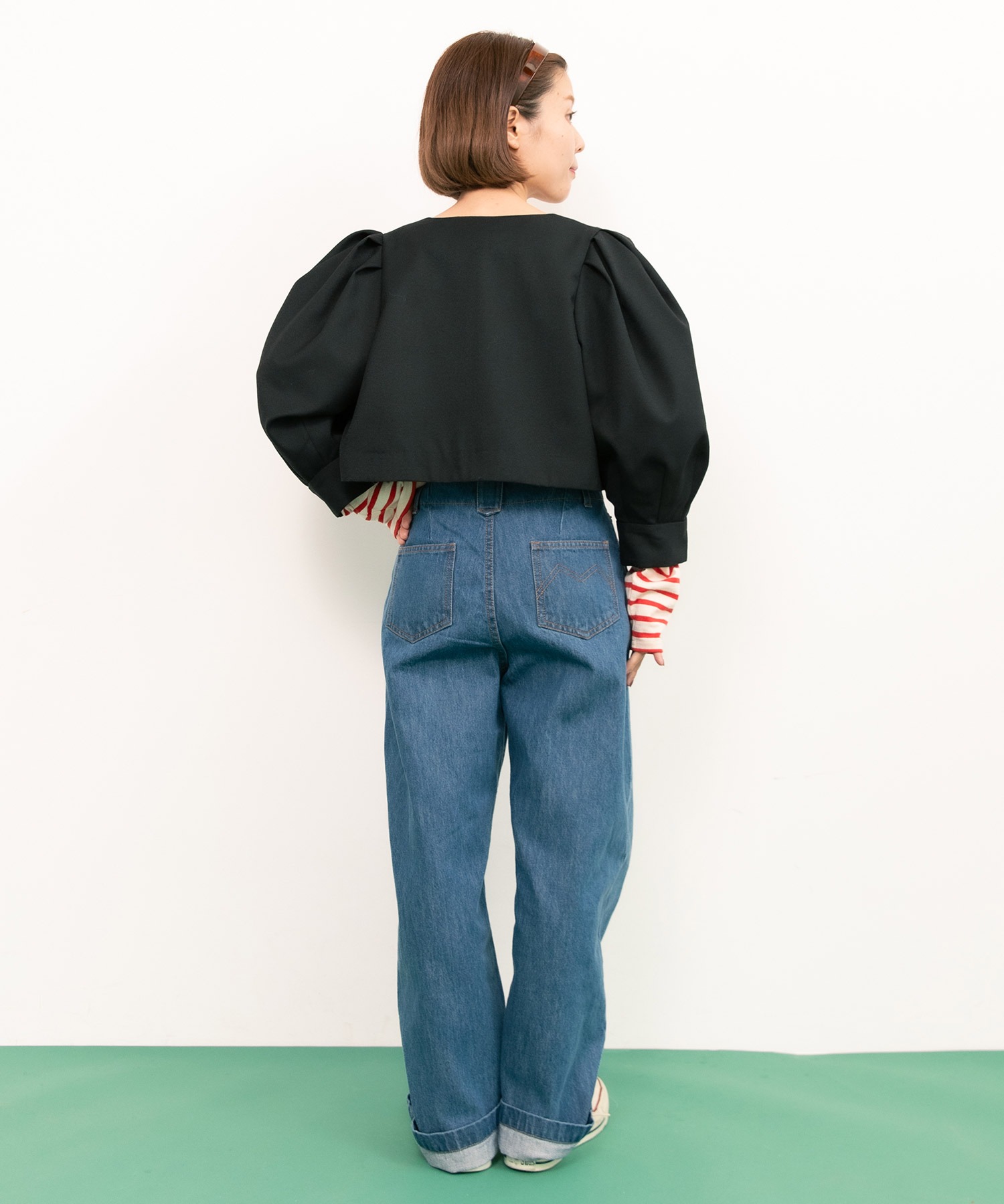 パフスリーブクロップドジャケット | ジャケット | Noela OFFICIAL WEB STORE