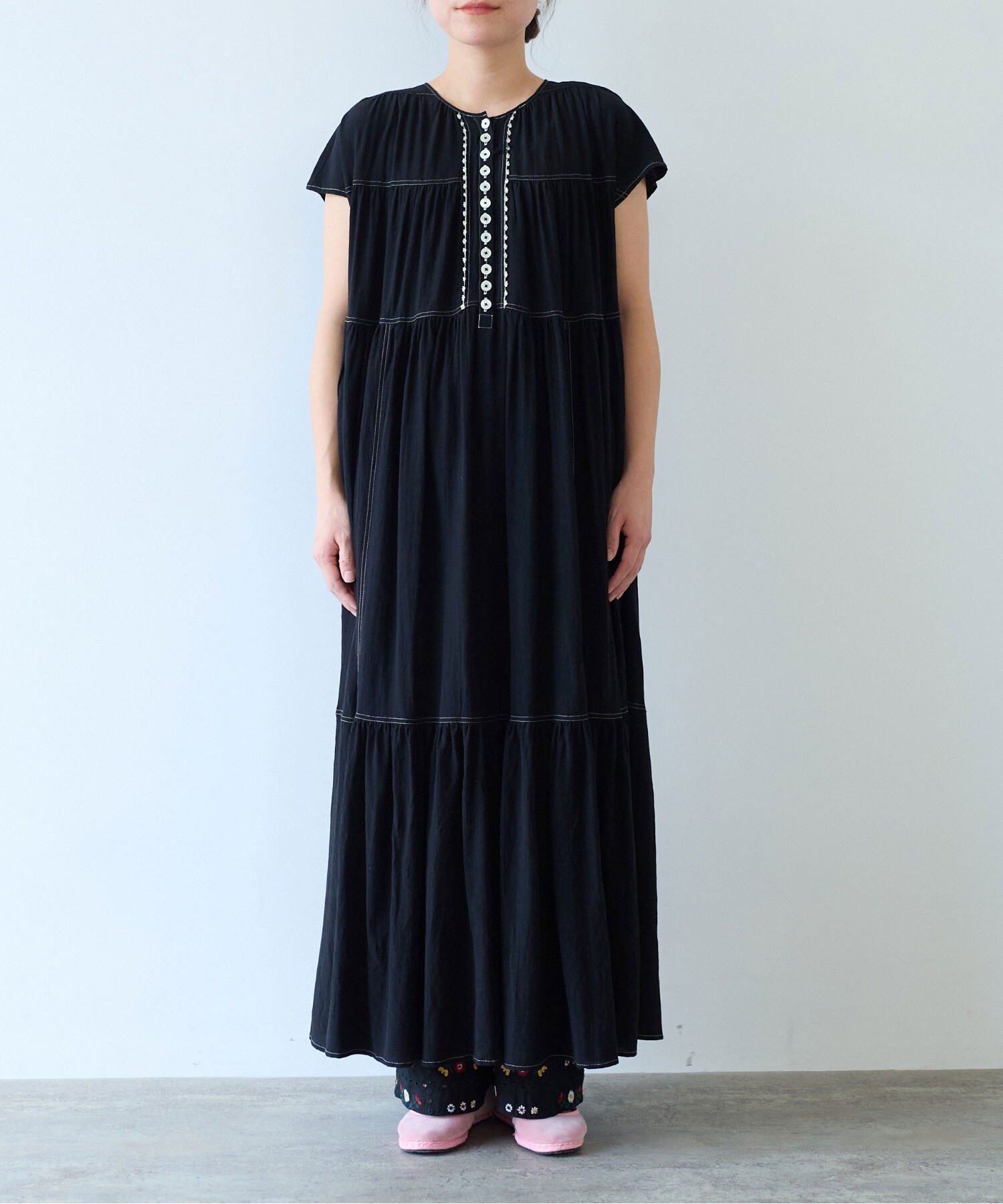 【AUBREY】フレンチスリーブヘムワンピース　ANDREA&Co. AUBREY】フレンチスリーブヘムワンピース – ANDREA&Co.
