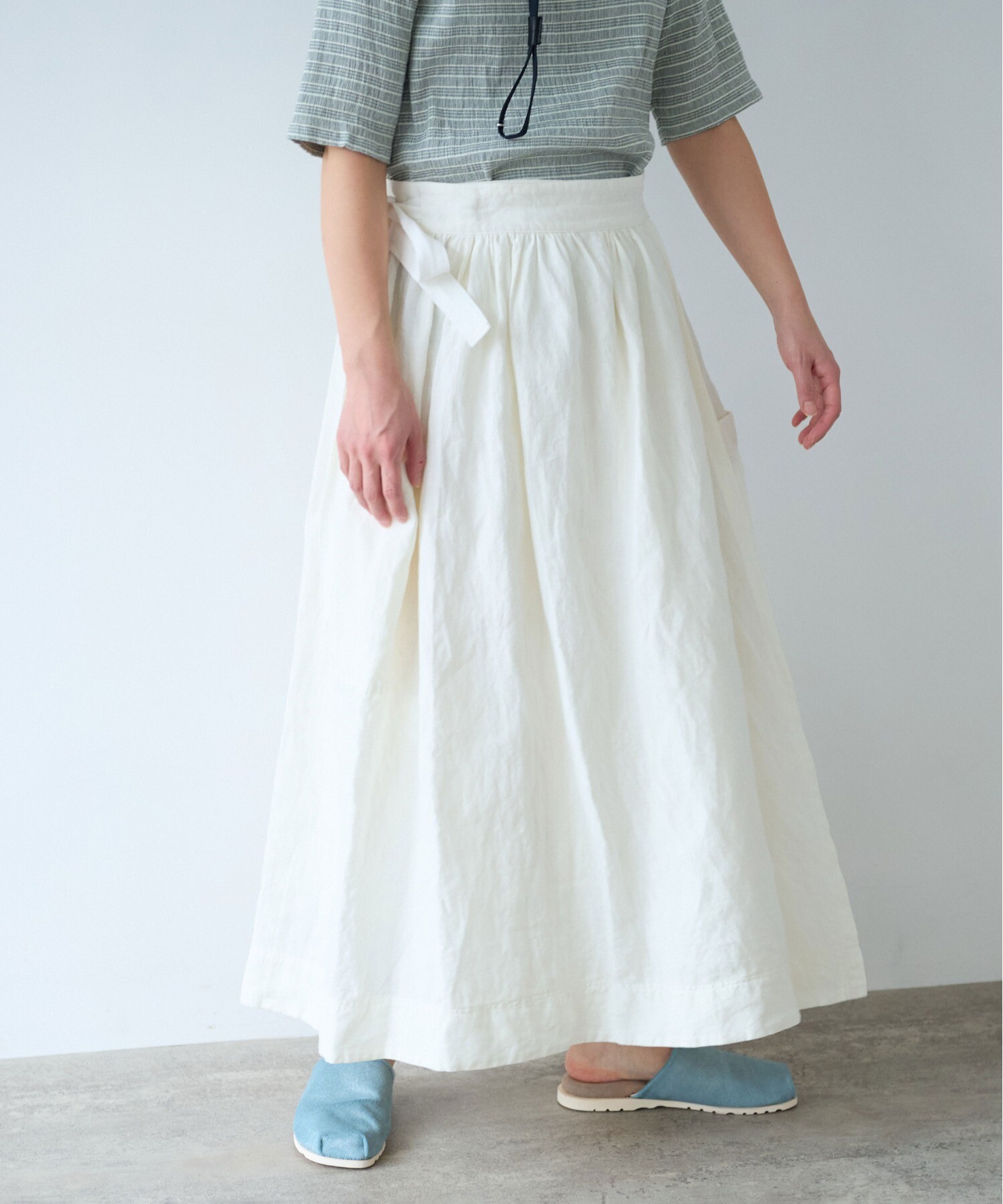 yuni（ユニ ）の「40/1リネンソフトフィニッシュ 巻きスカート