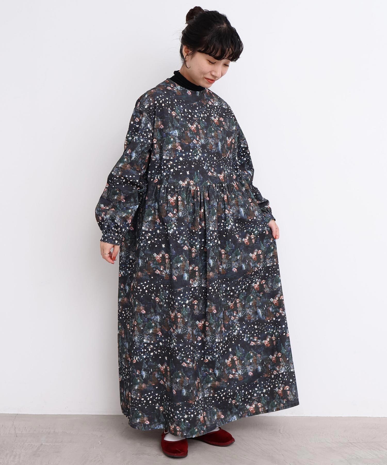 メゾンドシャンティ　ワンピース AMBIDEX Store 〇星くずと冬の街 シャツコールプリントワンピース(F