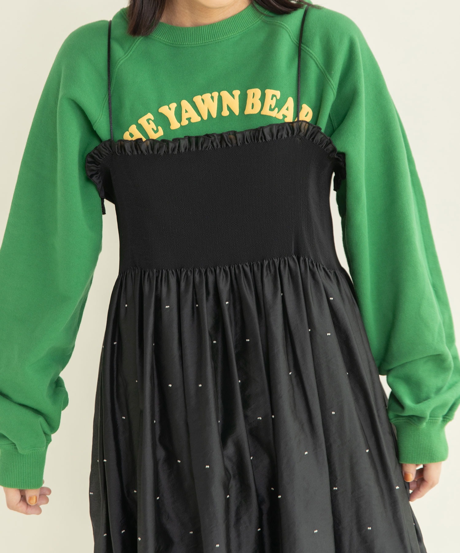 シャーリングドットパネルジャカード キャミワンピース