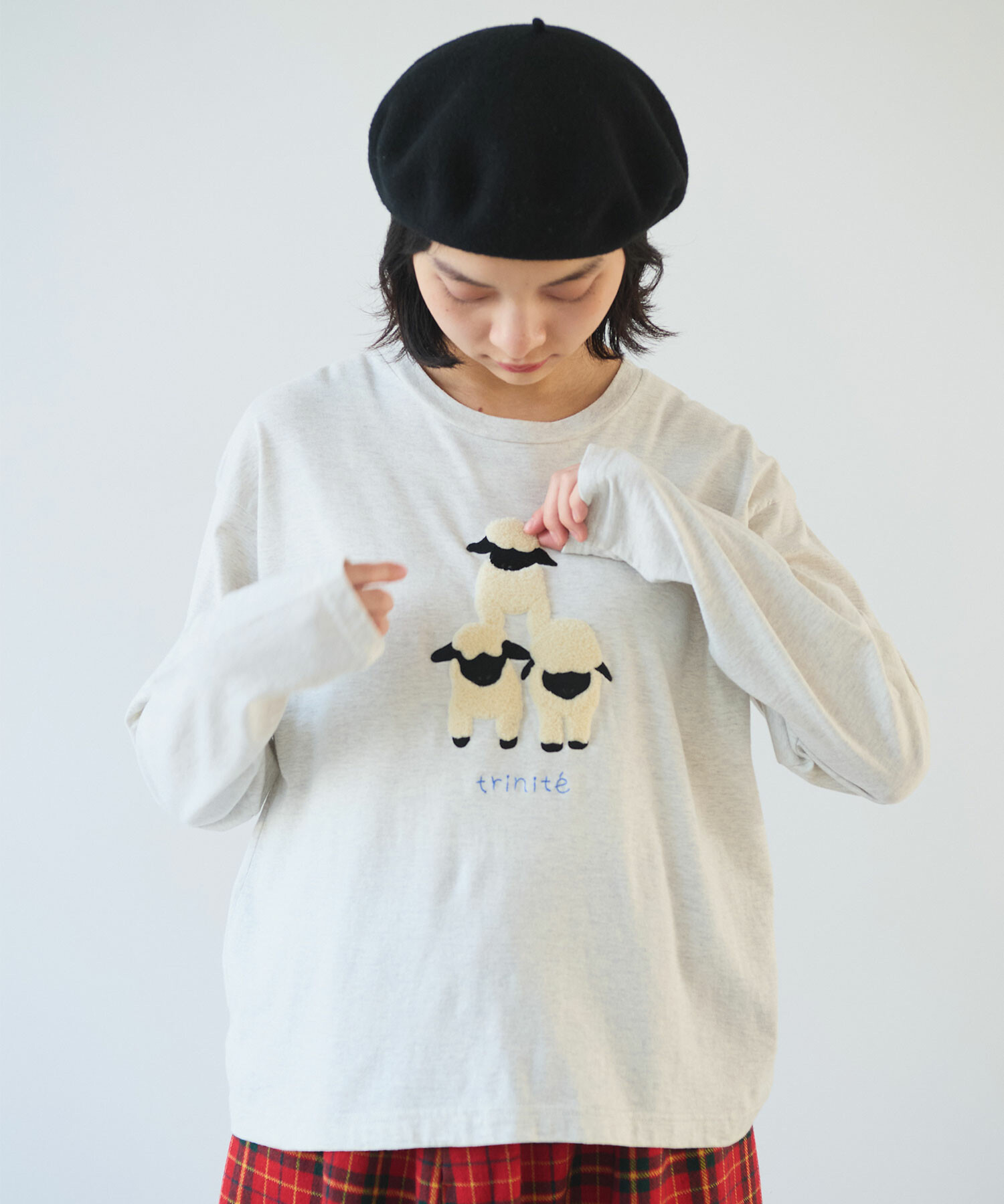 tさま専用ページ AMBIDEX Store ○ ひつじ刺繍 Tシャツ(F オートミール): bulle