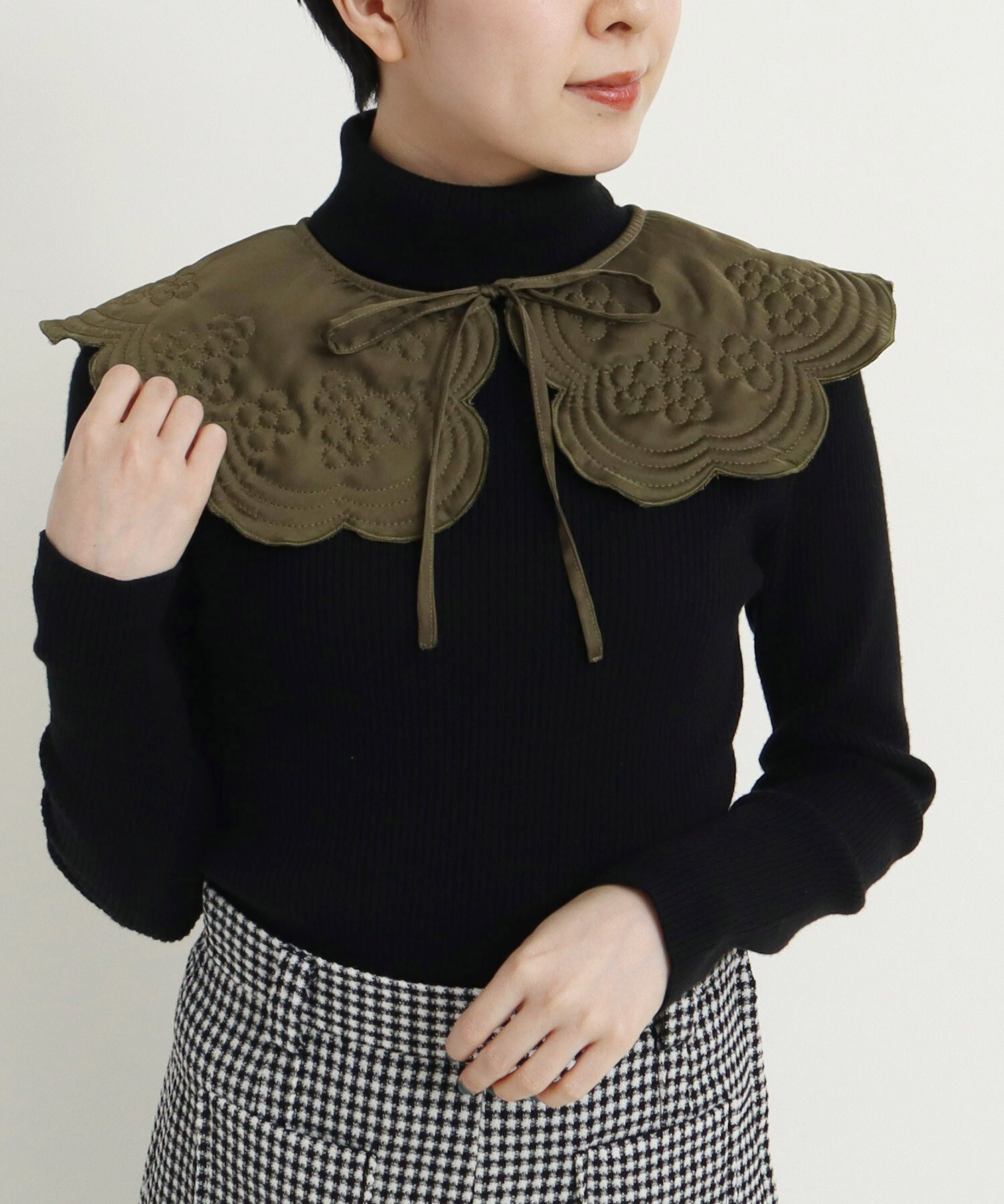 AMBIDEX Store ○サテンキルトカットワーク 付け襟(F キナリ): CHILD WOMAN