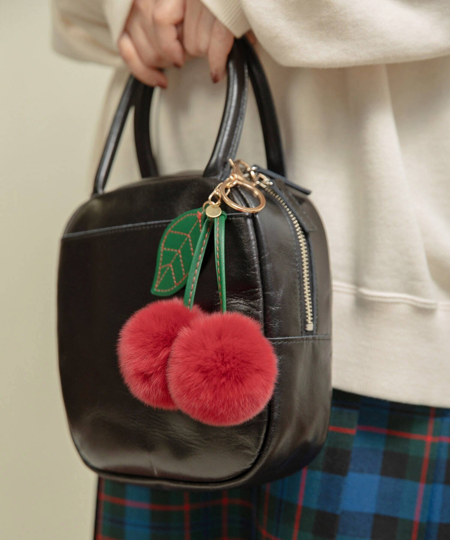 AMBIDEX Store ○レッキス チェリーチャーム(F アカ): CHILD WOMAN