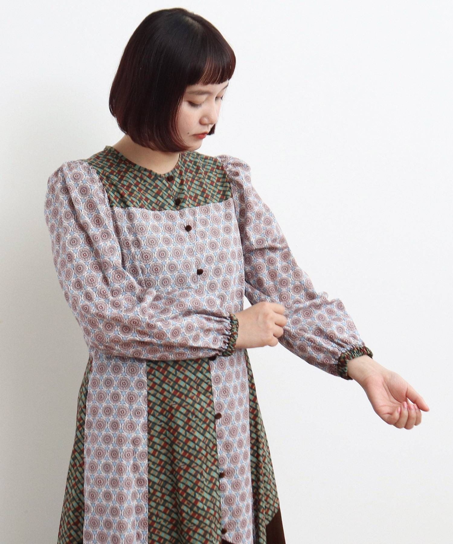 AMBIDEX Store ○○リバティ/LIBERTY パッチワーク＆別珍 パフスリーブ