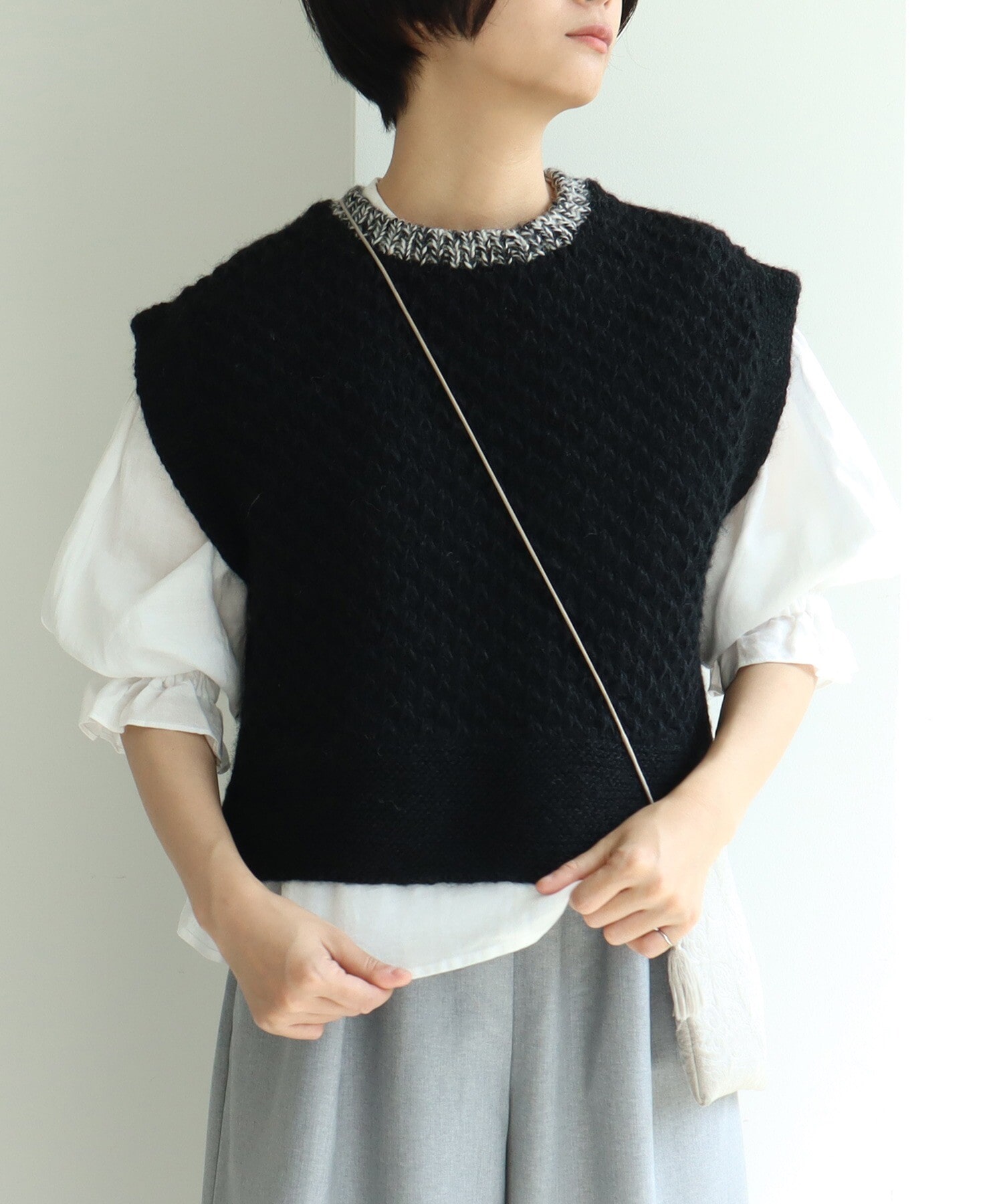 AMBIDEX Store ○ネパールハンドニット short vest(F クロ): yuni