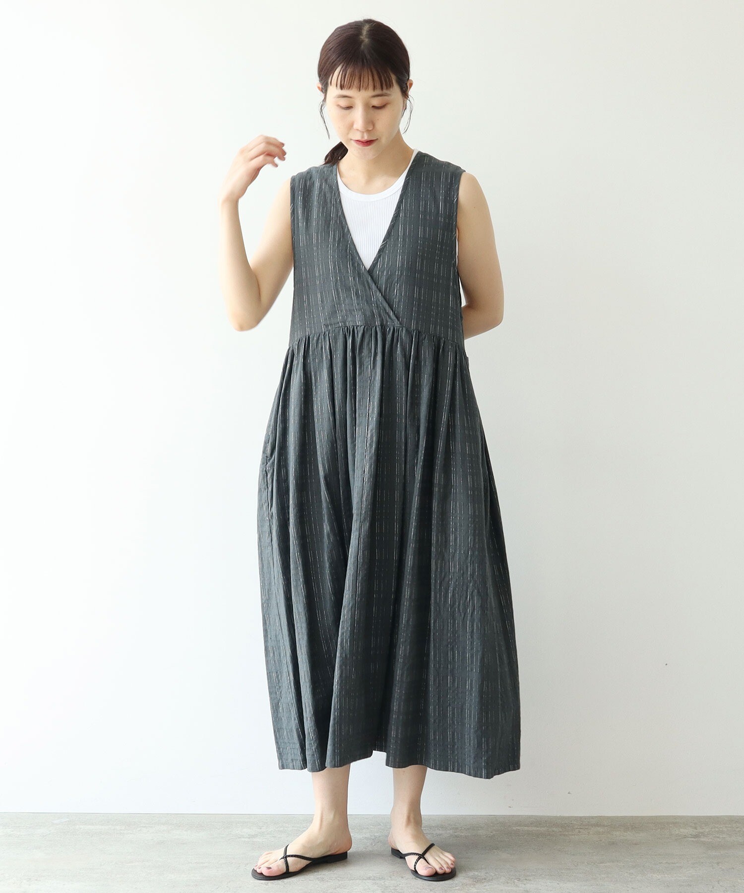 AMBIDEX Store △○ラメストライプ ギャザージャンパースカート(F チャコールグレー): yuni