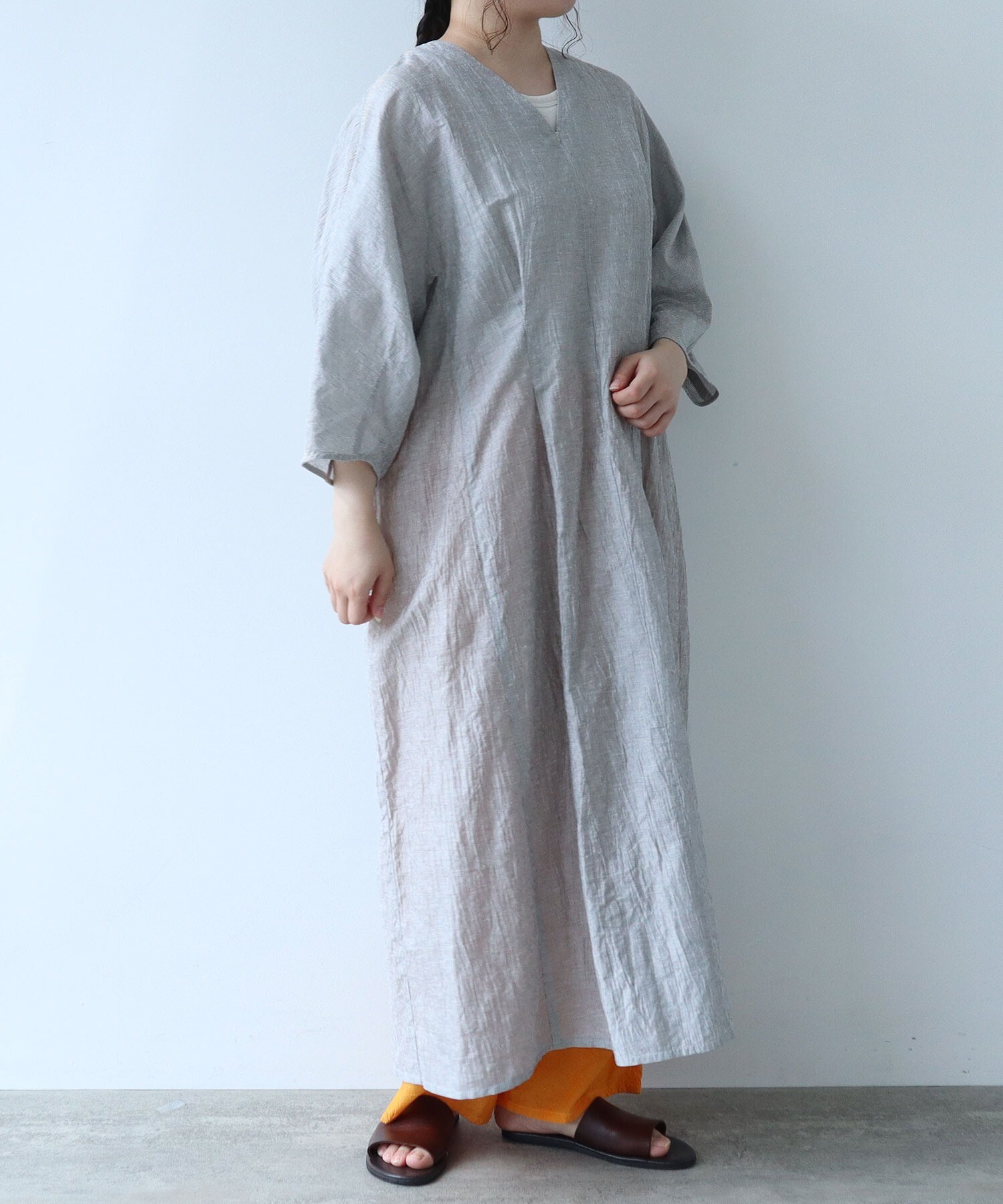 AMBIDEX Store ○バックVネック ワンピース(F コン): yuni